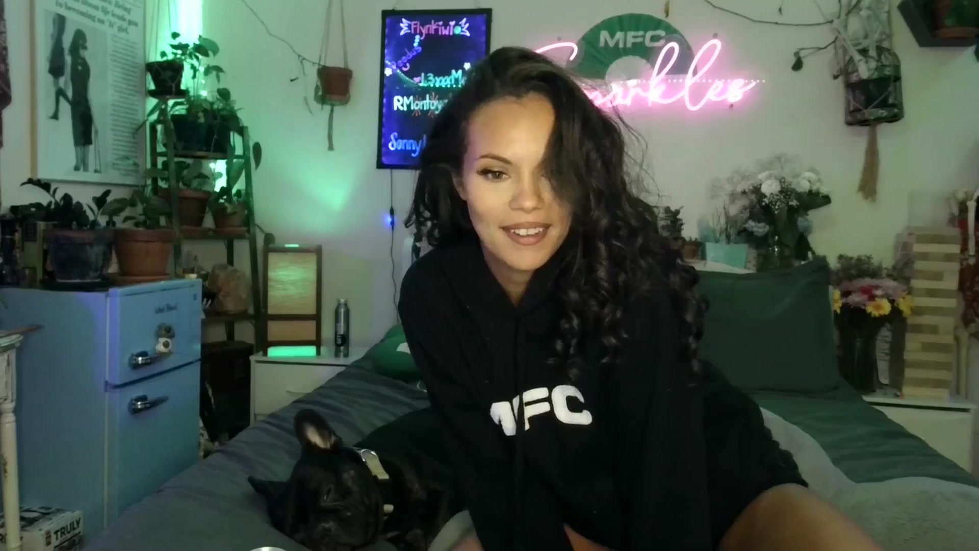 Gallery image thumbnail from Sparkl3s_BDay's myfreecams stream on, 09/16/2025, 08:35 image 9 of 20