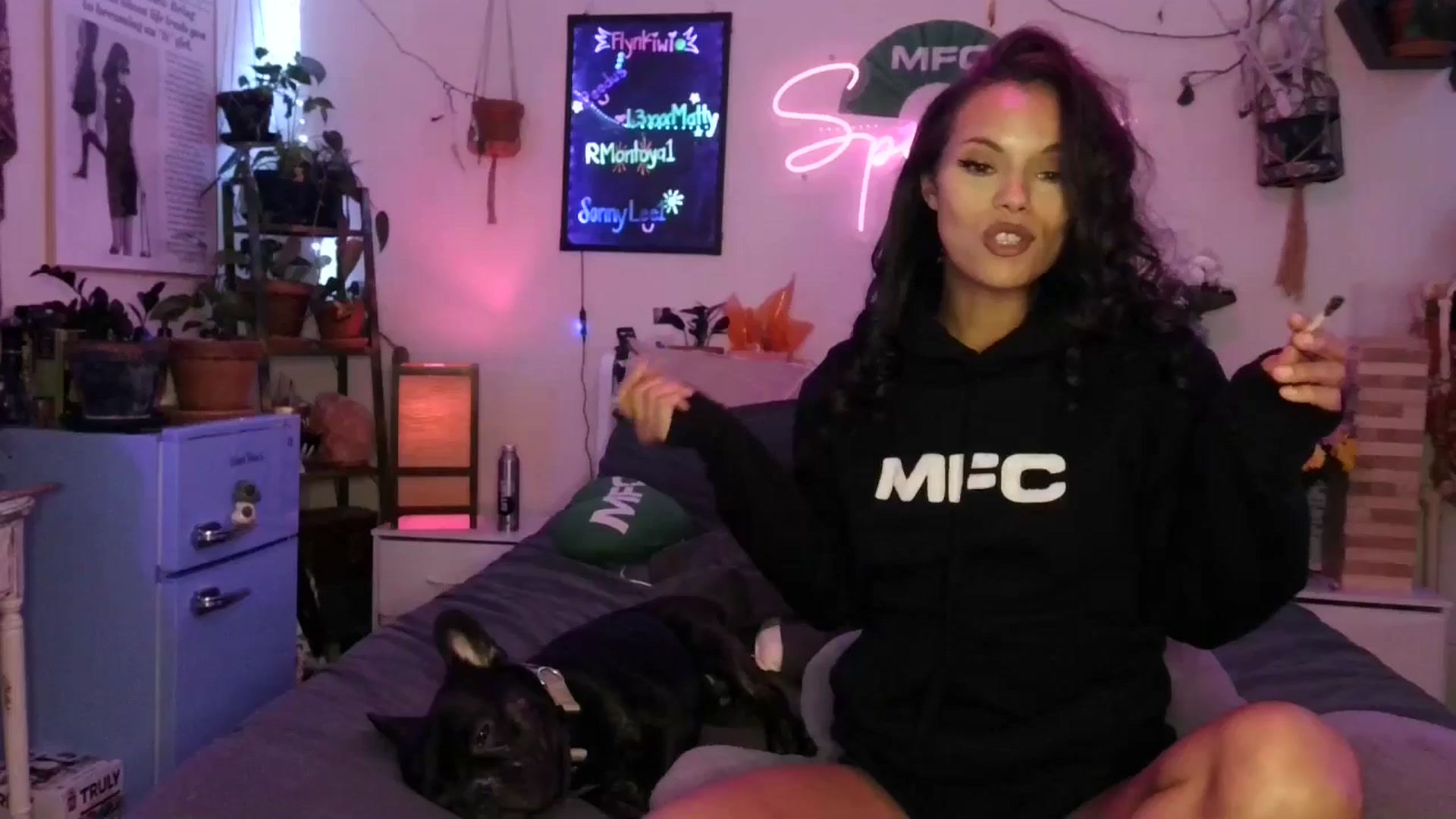 Gallery image thumbnail from Sparkl3s_BDay's myfreecams stream on, 09/16/2025, 08:35 image 15 of 20