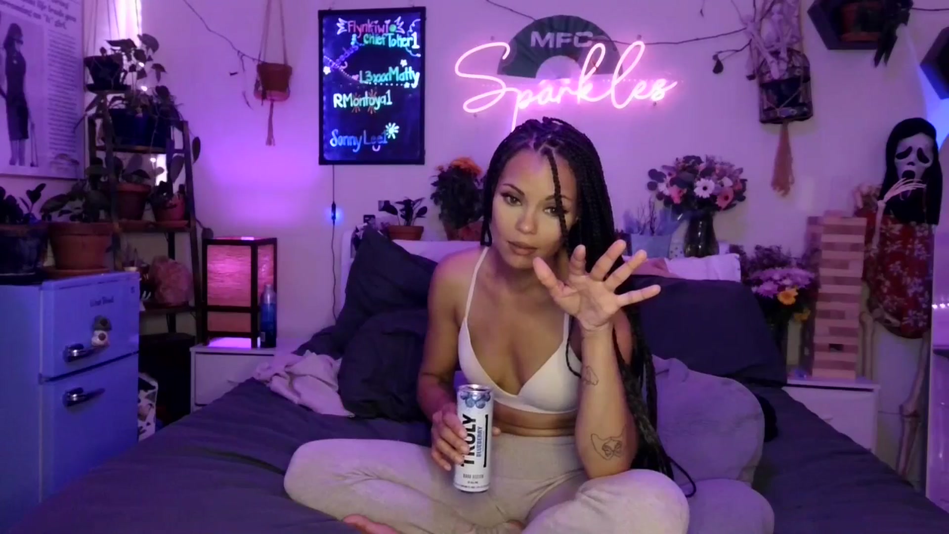 Gallery image thumbnail from Sparkl3s_BDay's myfreecams stream on, 09/19/2025, 09:17 image 20 of 20