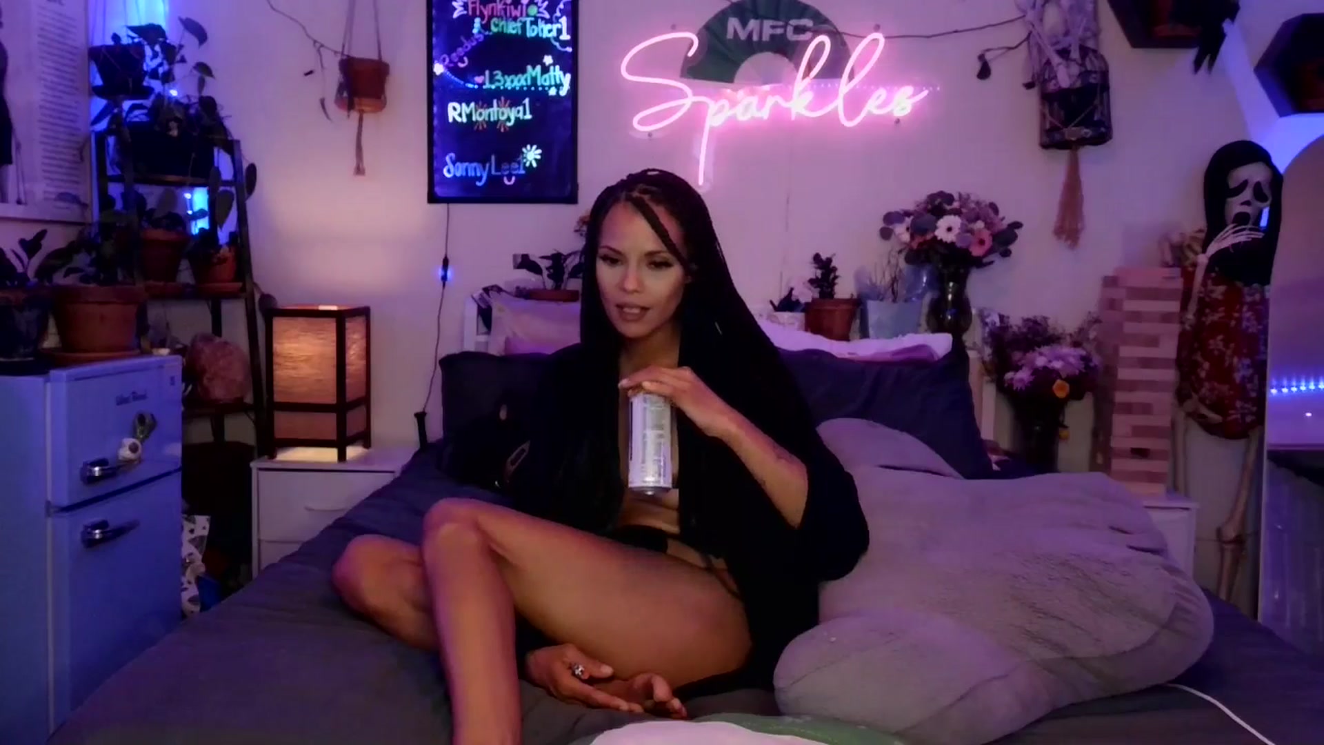 Gallery image thumbnail from Sparkl3s_BDay's myfreecams stream on, 09/21/2025, 11:00 image 19 of 20