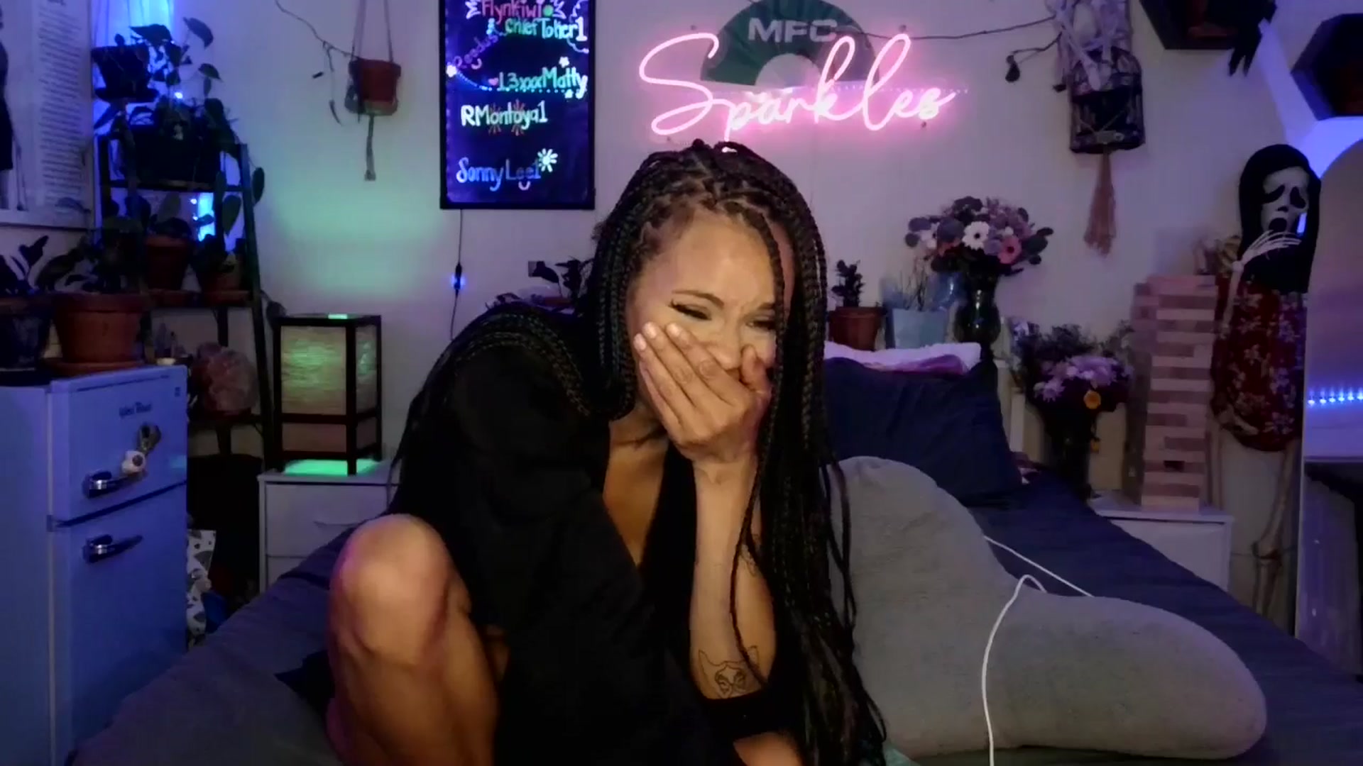 Gallery image thumbnail from Sparkl3s_BDay's myfreecams stream on, 09/21/2025, 11:00 image 7 of 20