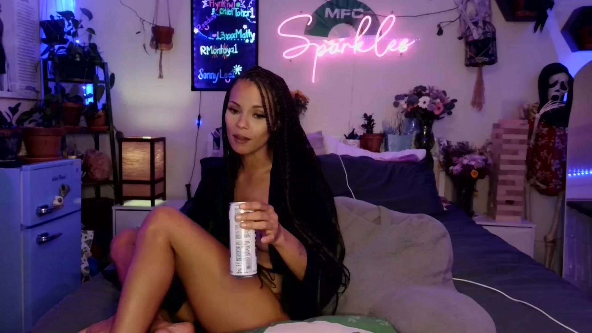 Gallery image thumbnail from Sparkl3s_BDay's myfreecams stream on, 09/21/2025, 11:00 image 15 of 20