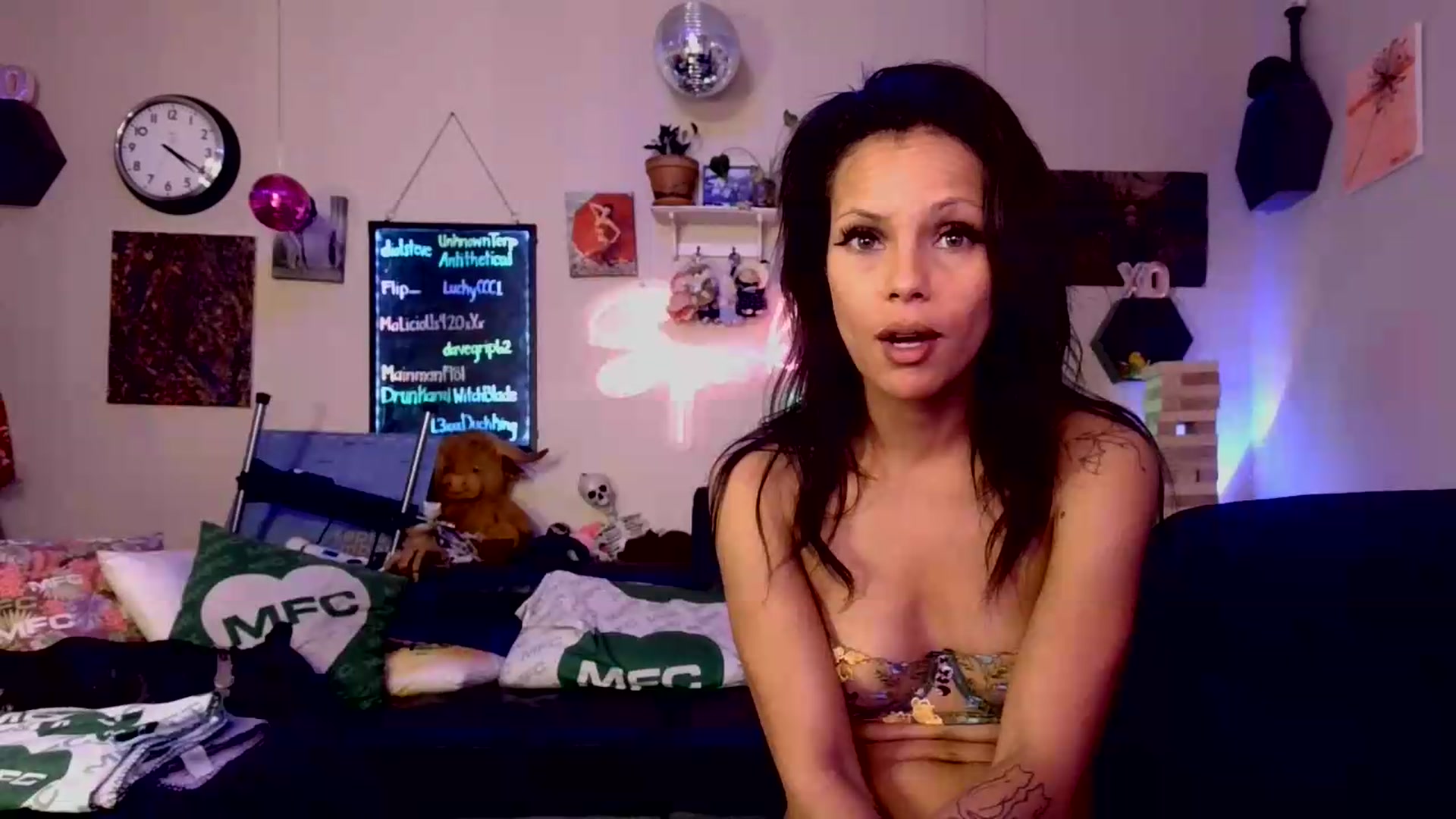 Gallery image thumbnail from Sparkl3s_BDay's myfreecams stream on, 09/14/2026, 09:51 image 19 of 20