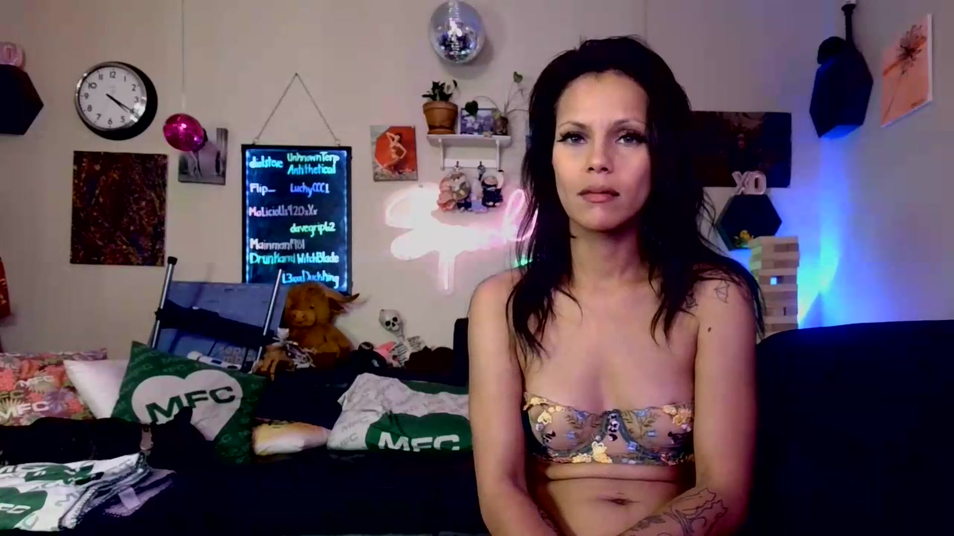 Gallery image thumbnail from Sparkl3s_BDay's myfreecams stream on, 09/14/2026, 09:51 image 16 of 20