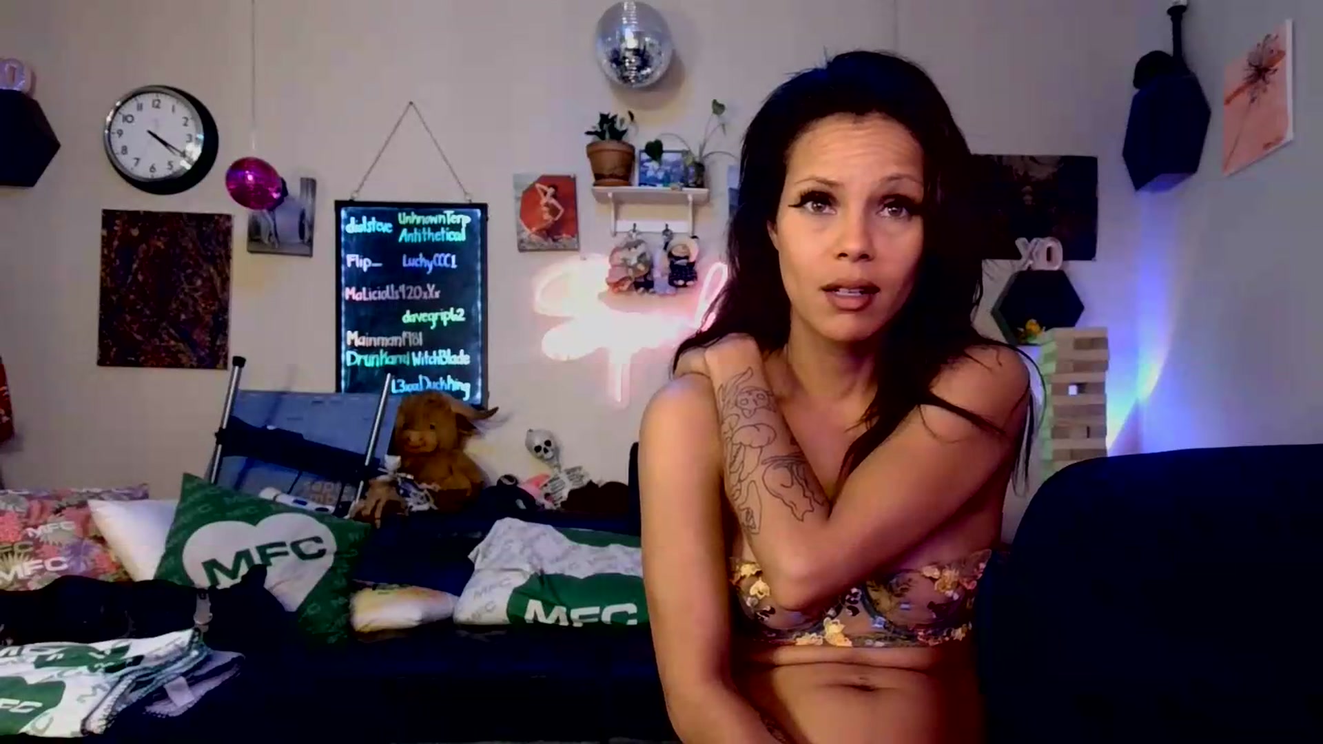 Gallery image thumbnail from Sparkl3s_BDay's myfreecams stream on, 09/14/2026, 09:51 image 17 of 20