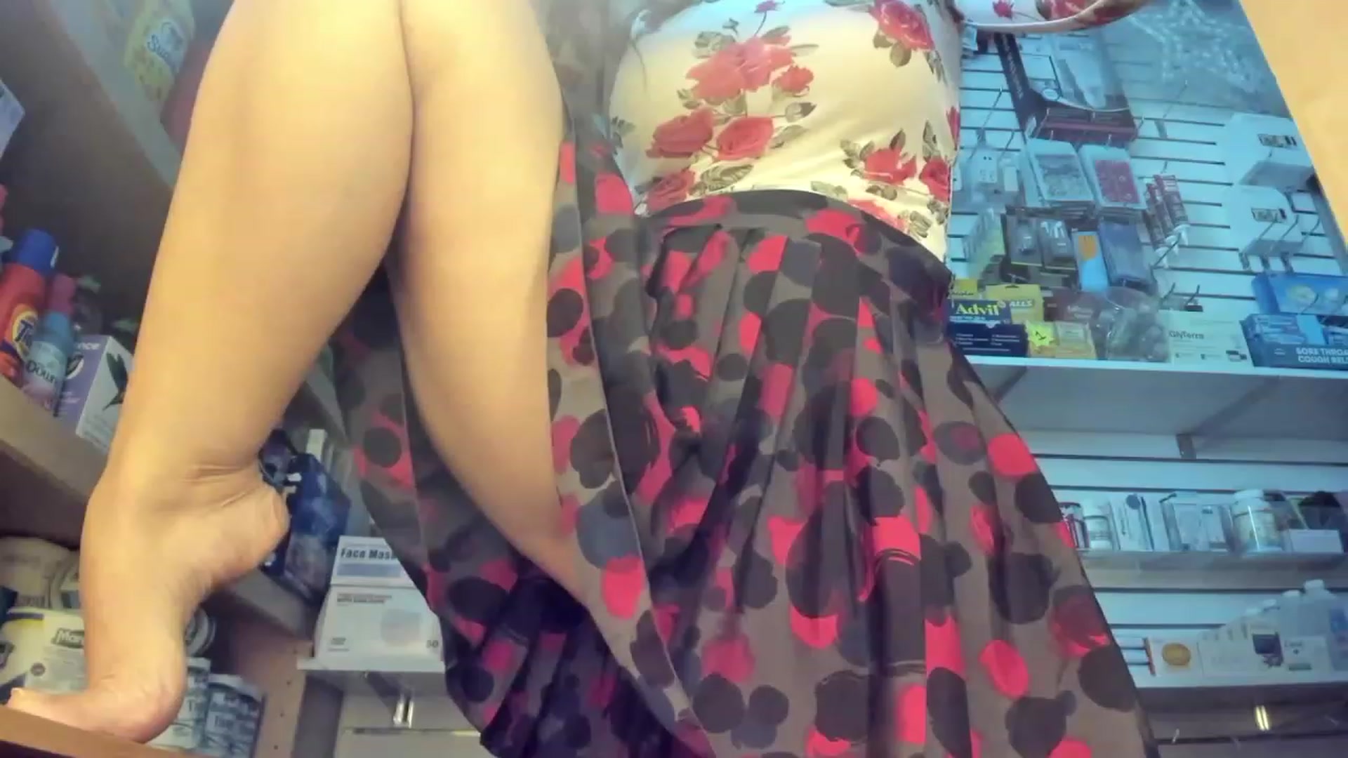 Gallery image thumbnail from SparkleLuLu's myfreecams stream on, 11/28/2022, 19:58 image 13 of 20