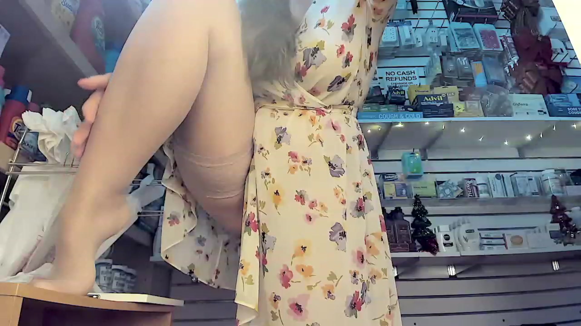 Gallery image thumbnail from SparkleLuLu's myfreecams stream on, 12/26/2022, 20:18 image 20 of 20