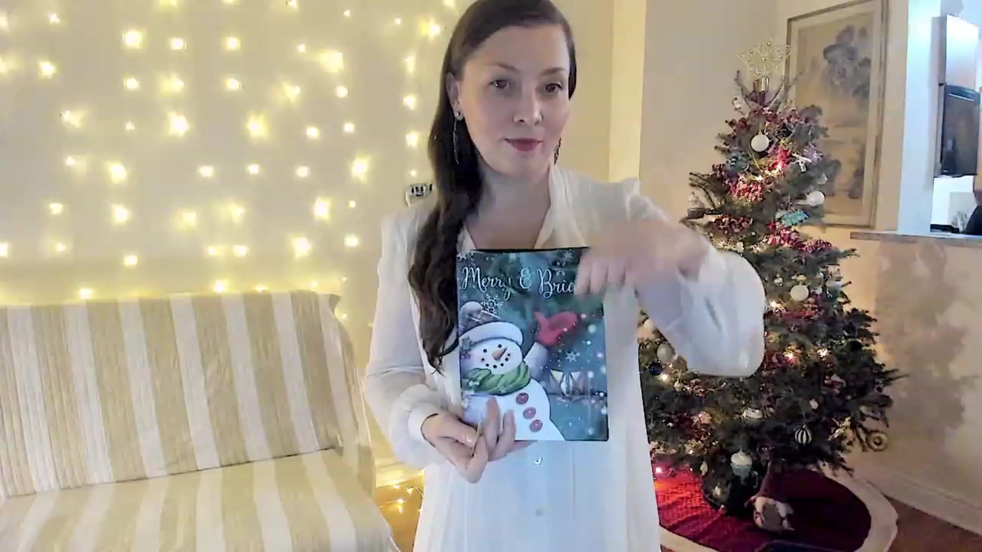Gallery image thumbnail from SparkleLuLu's myfreecams stream on, 12/31/2022, 23:31 image 13 of 20