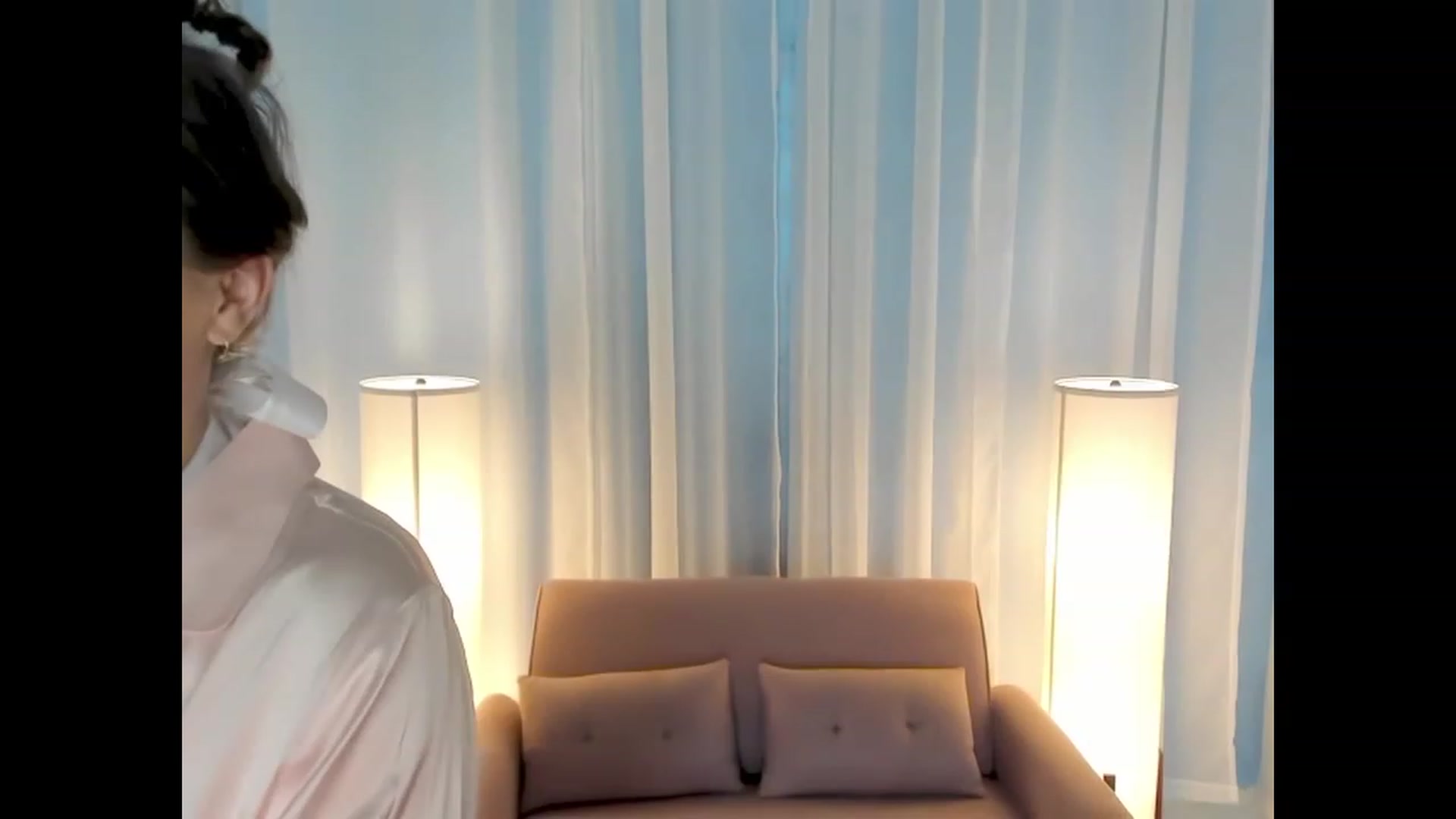 Gallery image thumbnail from SparkleLuLu's myfreecams stream on, 10/28/2023, 22:07 image 6 of 20