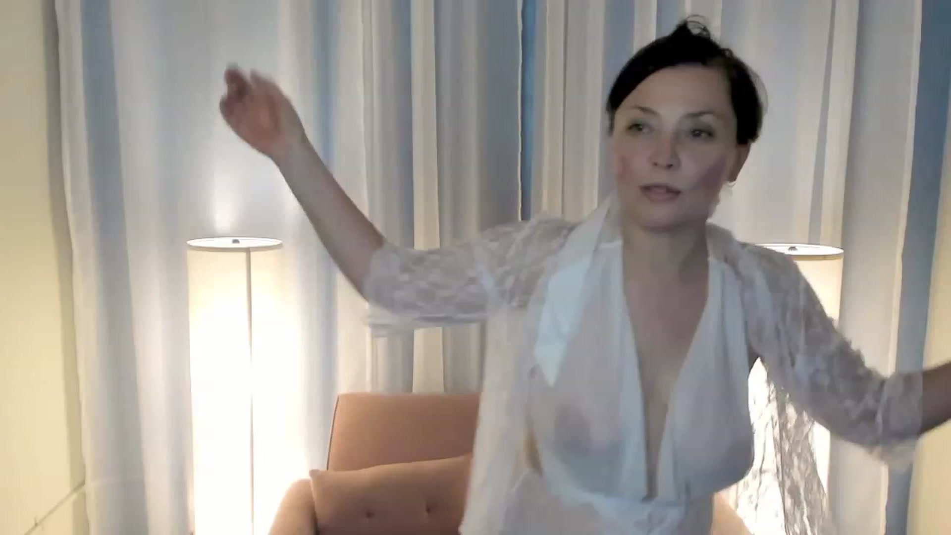 Gallery image thumbnail from SparkleLuLu's myfreecams stream on, 10/28/2023, 23:26 image 3 of 20