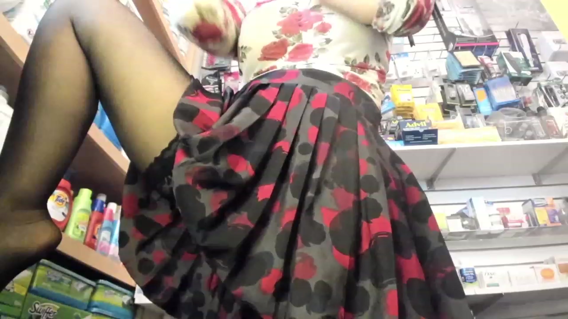 Gallery image thumbnail from SparkleLuLu's myfreecams stream on, 02/02/2024, 18:09 image 12 of 20