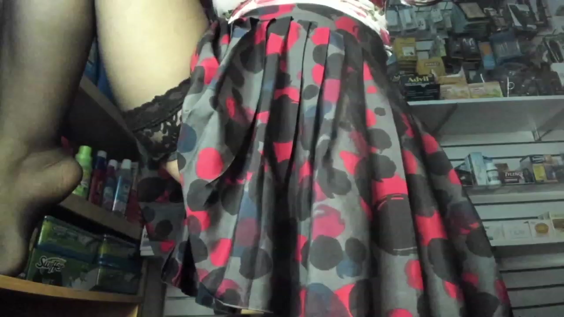 Gallery image thumbnail from SparkleLuLu's myfreecams stream on, 02/02/2024, 20:41 image 19 of 20
