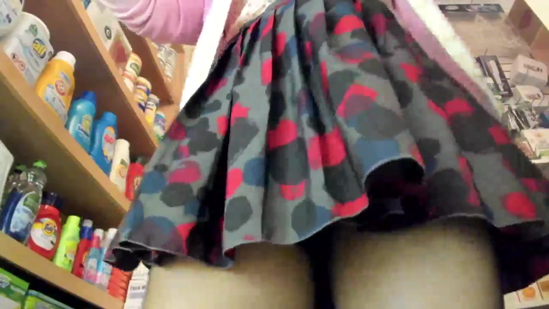 Gallery image thumbnail from SparkleLuLu's myfreecams stream on, 03/23/2024, 23:01 image 7 of 20
