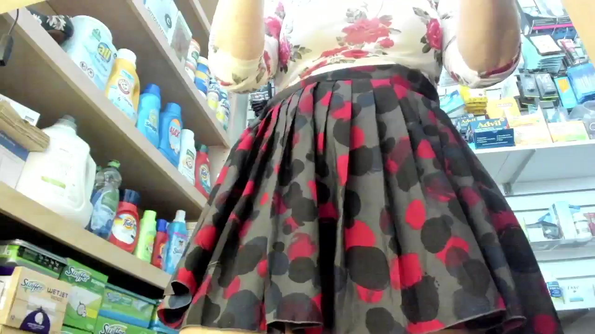 Gallery image thumbnail from SparkleLuLu's myfreecams stream on, 07/09/2024, 19:49 image 2 of 20