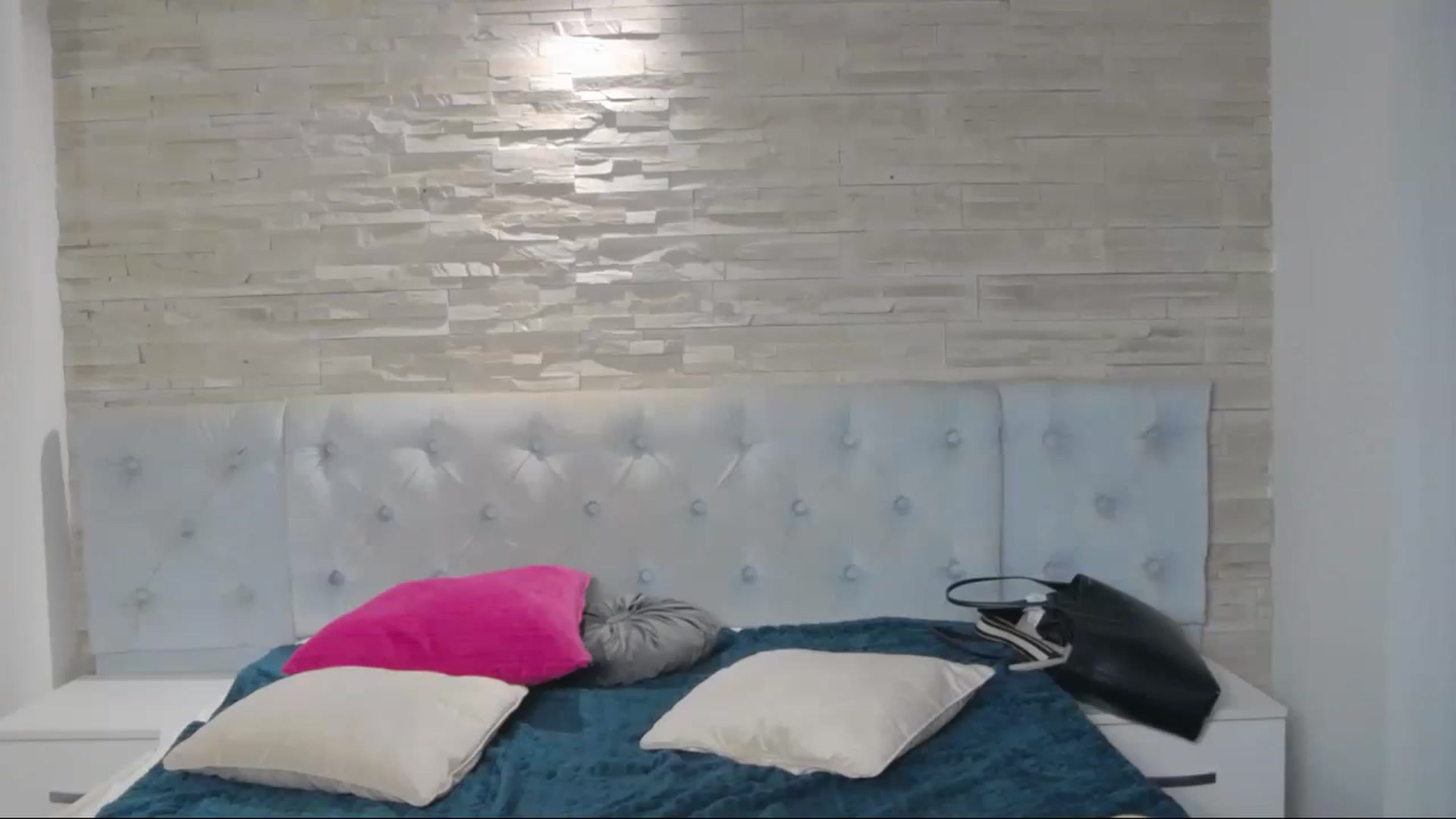 Gallery image thumbnail from SparklingN's myfreecams stream on, 11/28/2022, 17:57 image 9 of 20
