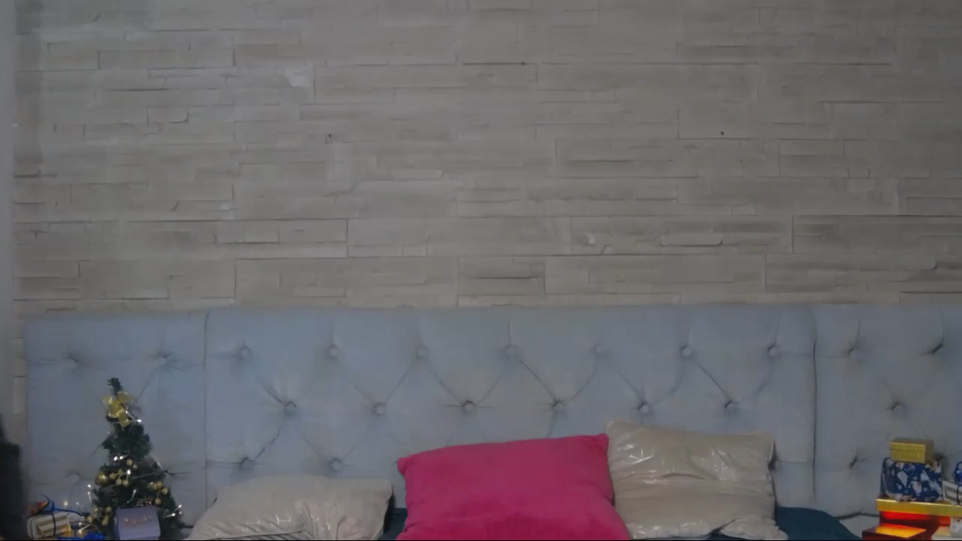 Gallery image thumbnail from SparklingN's myfreecams stream on, 12/09/2022, 16:41 image 13 of 20
