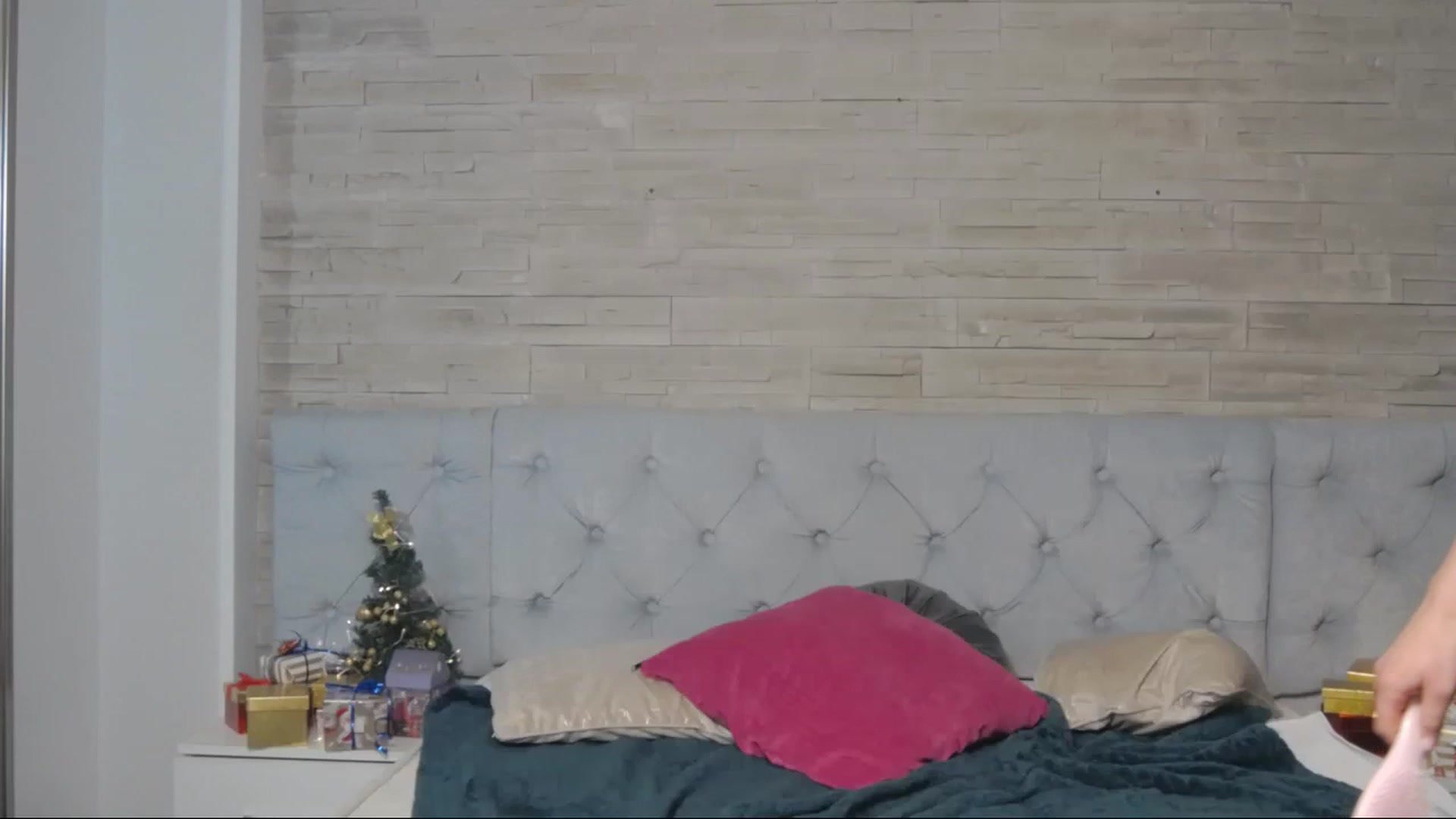 Gallery image thumbnail from SparklingN's myfreecams stream on, 12/10/2022, 16:51 image 9 of 20