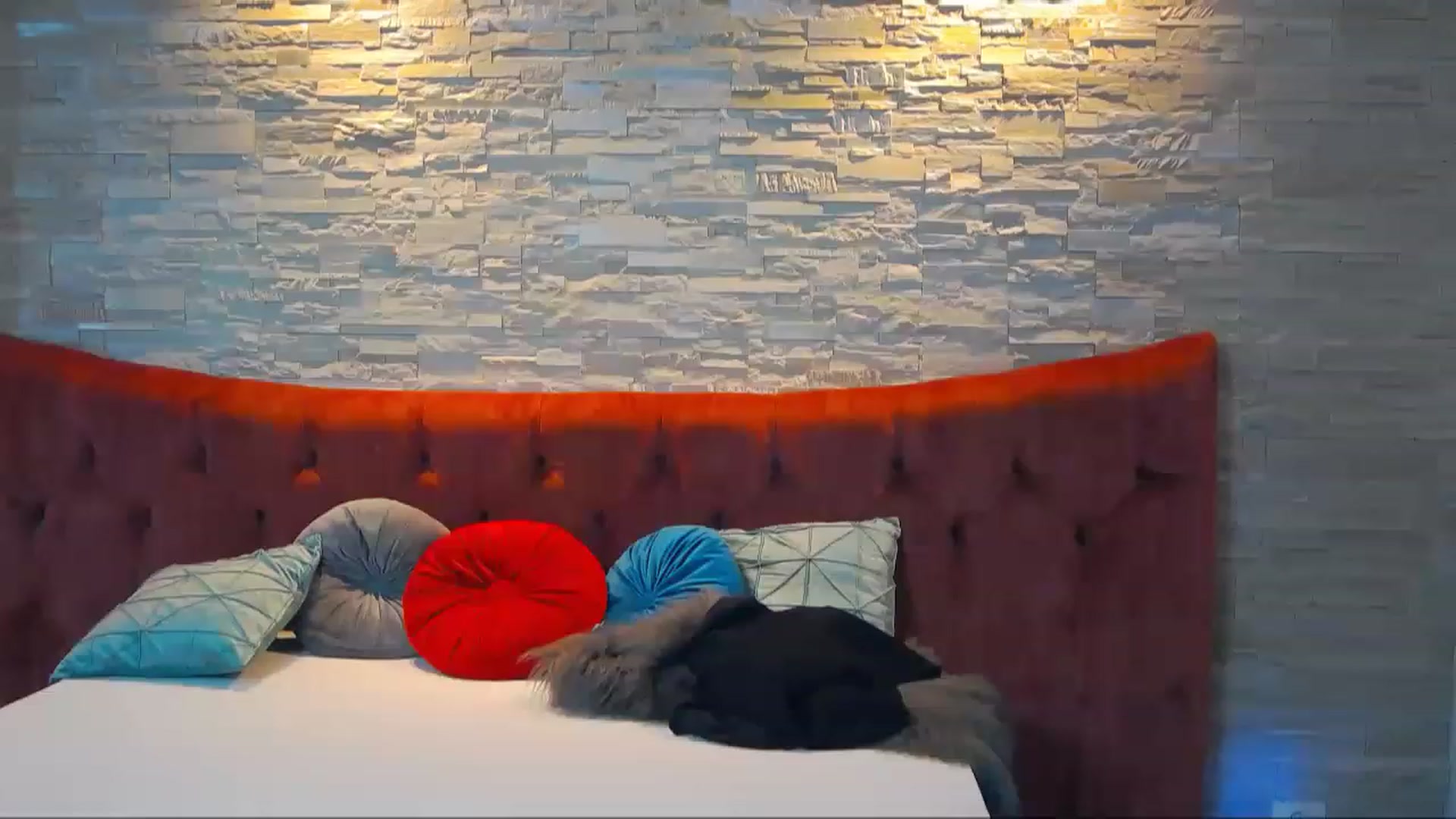 Gallery image thumbnail from SparklingN's myfreecams stream on, 12/15/2022, 13:30 image 5 of 20