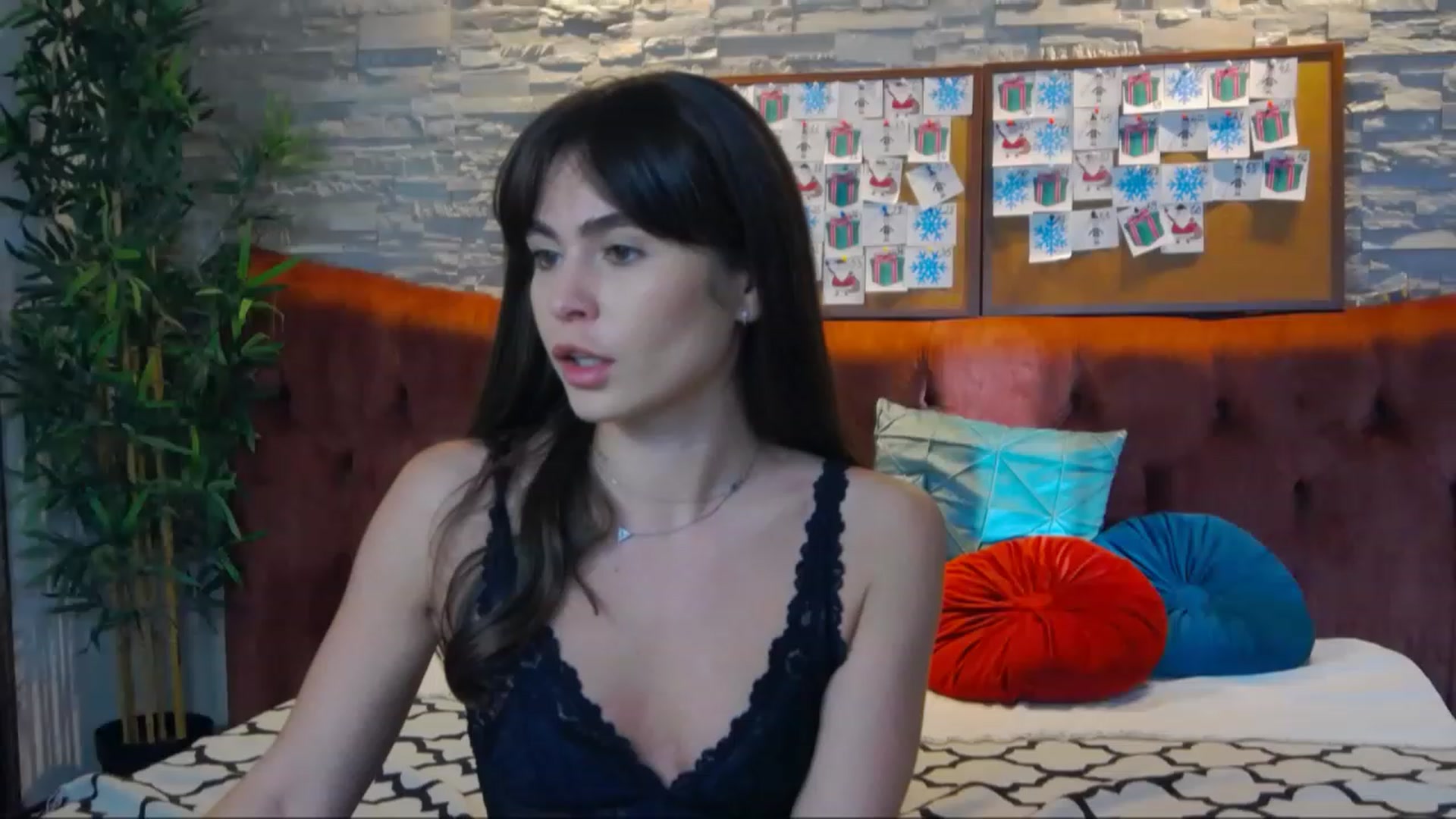 Gallery image thumbnail from SparklingN's myfreecams stream on, 12/19/2022, 13:35 image 2 of 20