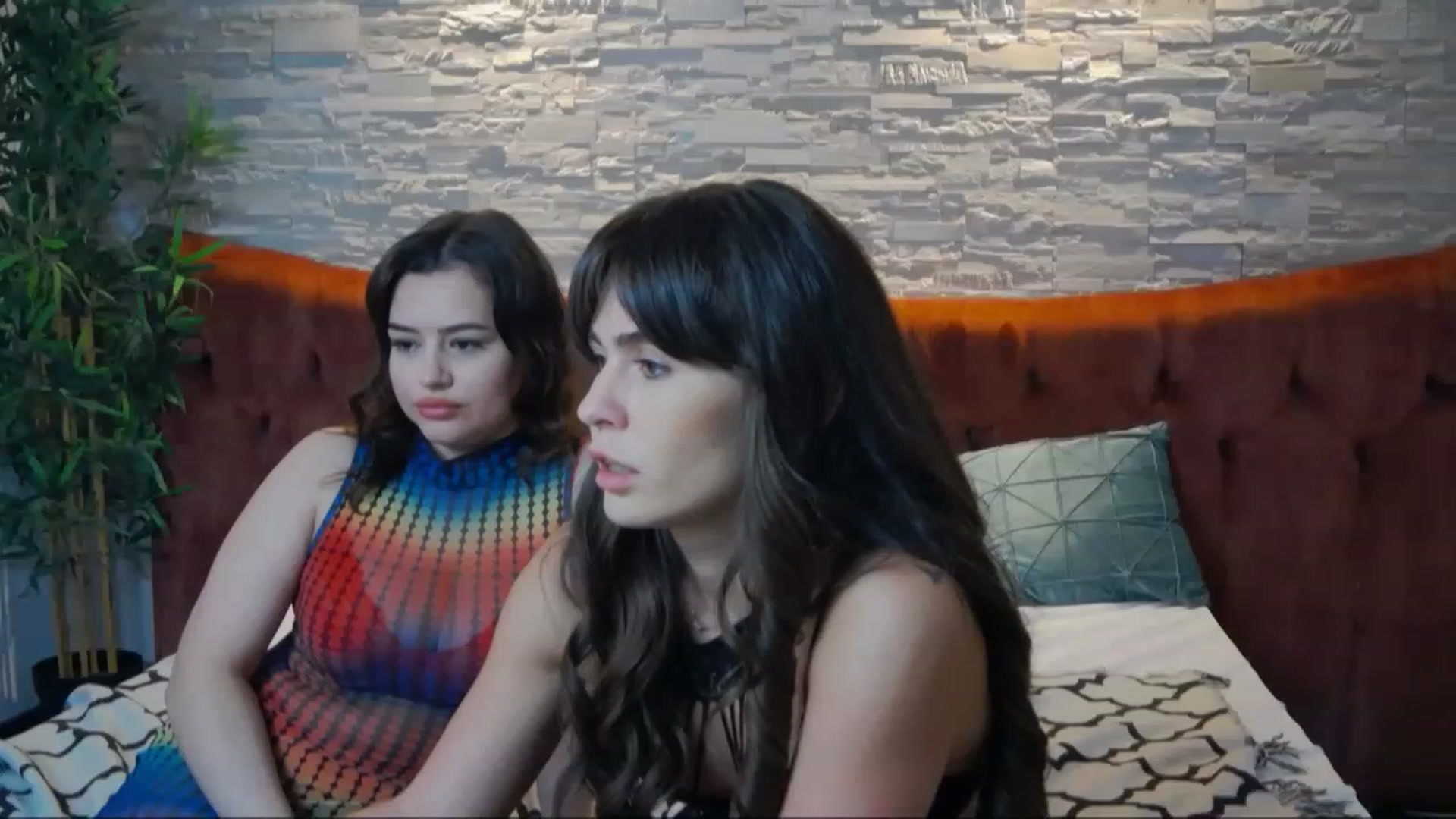 Gallery image thumbnail from SparklingN's myfreecams stream on, 12/20/2022, 19:02 image 3 of 20