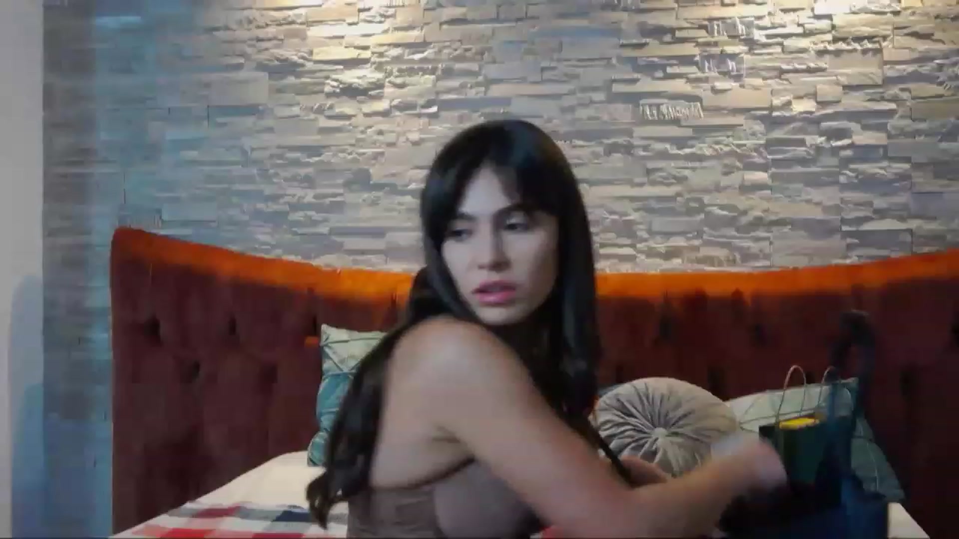 Gallery image thumbnail from SparklingN's myfreecams stream on, 12/21/2022, 16:04 image 1 of 20