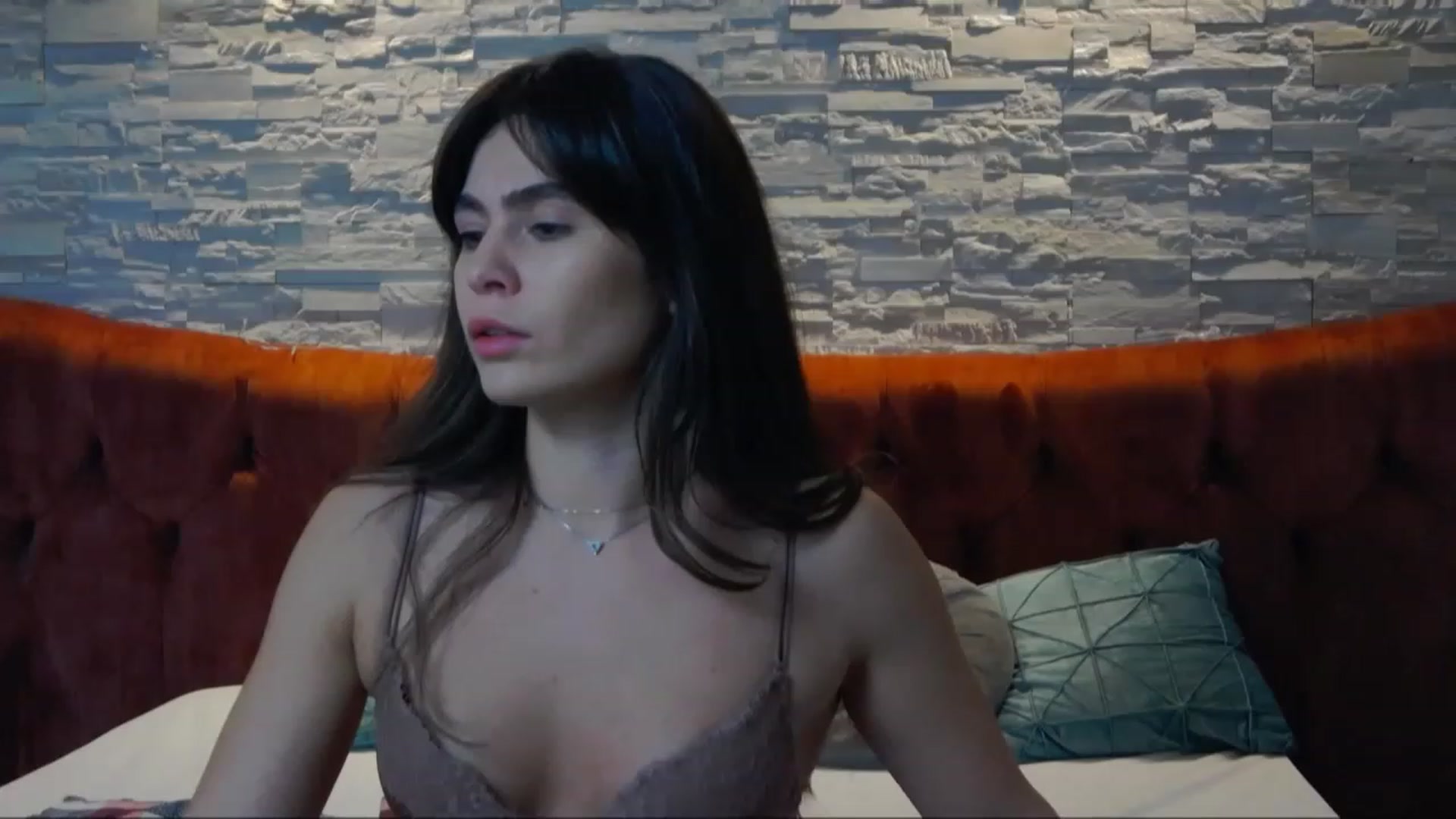 Gallery image thumbnail from SparklingN's myfreecams stream on, 12/21/2022, 17:20 image 1 of 20