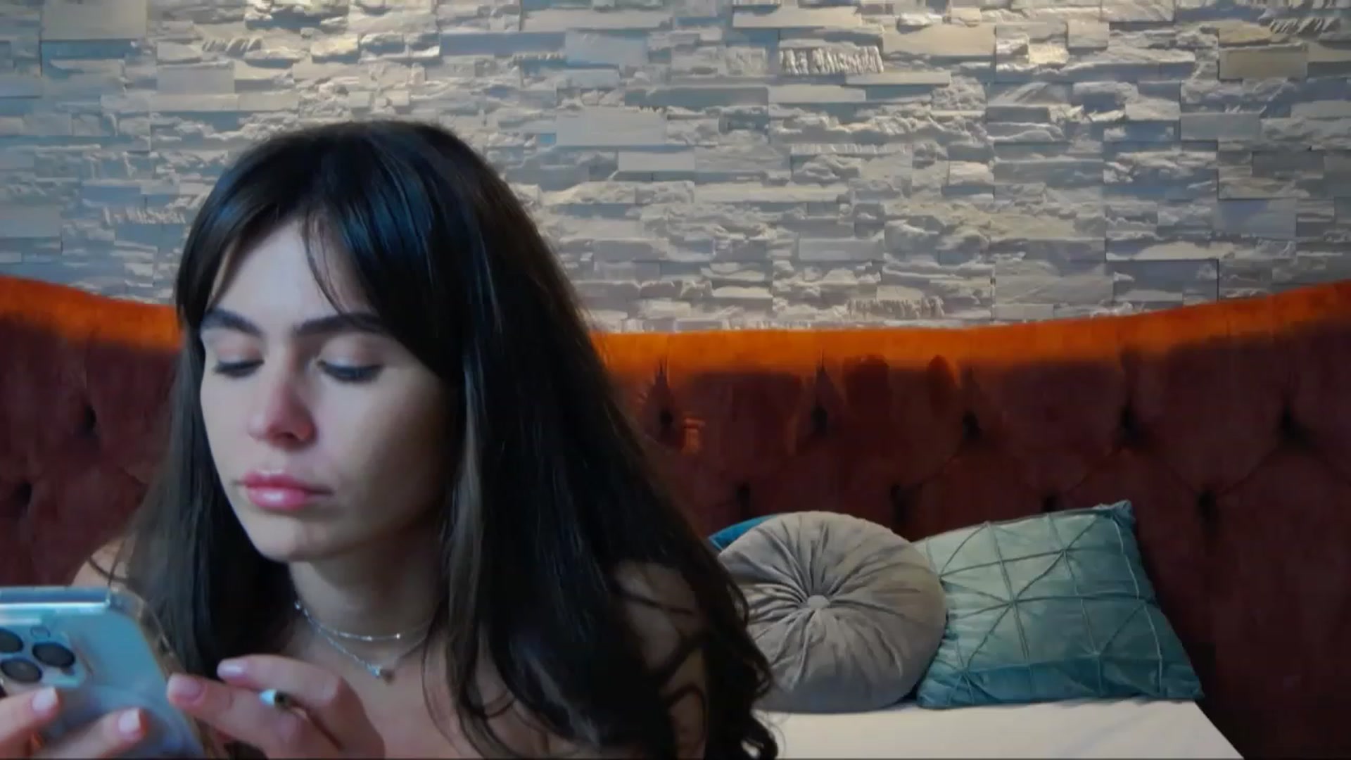 Gallery image thumbnail from SparklingN's myfreecams stream on, 12/21/2022, 19:07 image 11 of 20