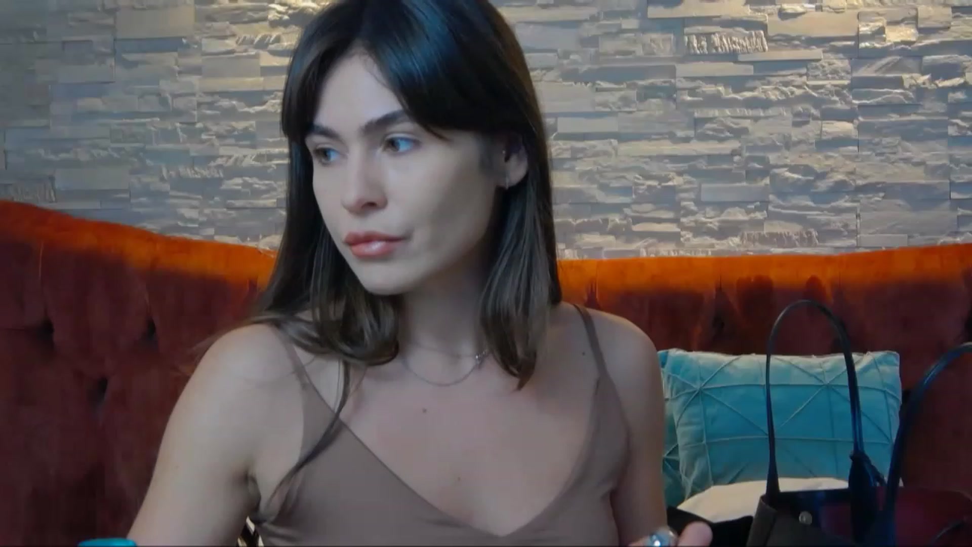 Gallery image thumbnail from SparklingN's myfreecams stream on, 12/22/2022, 14:41 image 1 of 20