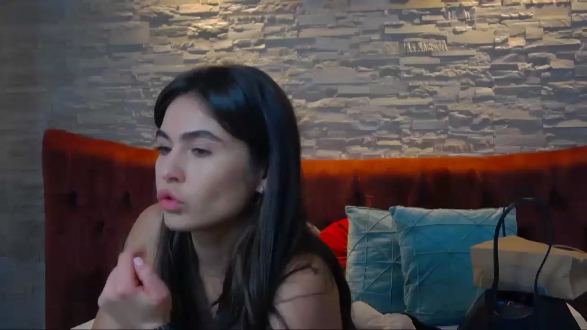Gallery image thumbnail from SparklingN's myfreecams stream on, 12/22/2022, 14:41 image 14 of 20