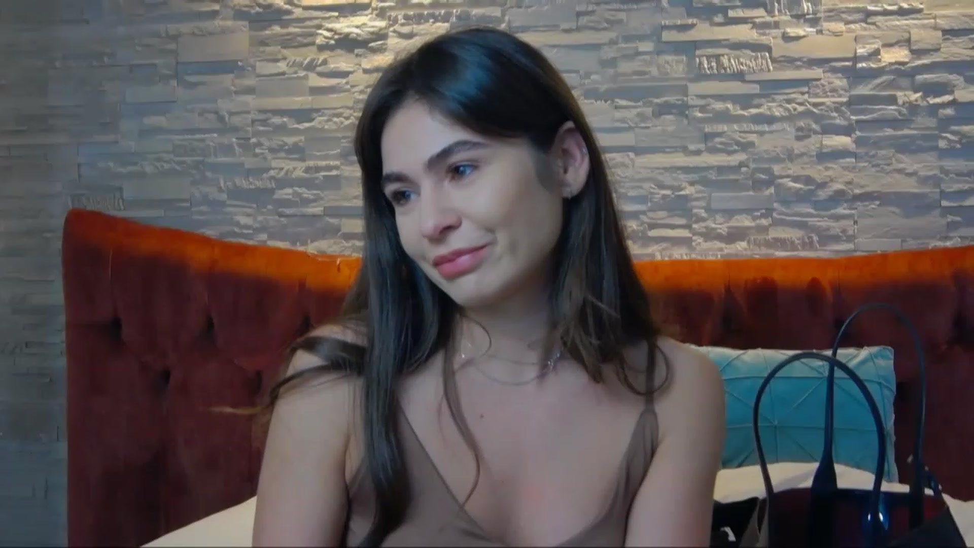 Gallery image thumbnail from SparklingN's myfreecams stream on, 12/22/2022, 14:41 image 4 of 20