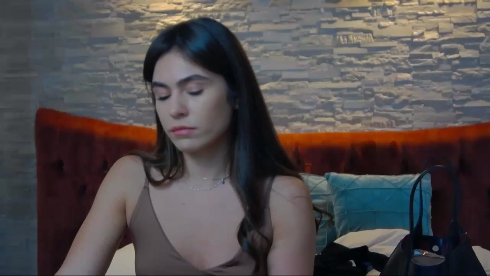 Gallery image thumbnail from SparklingN's myfreecams stream on, 12/22/2022, 14:41 image 7 of 20