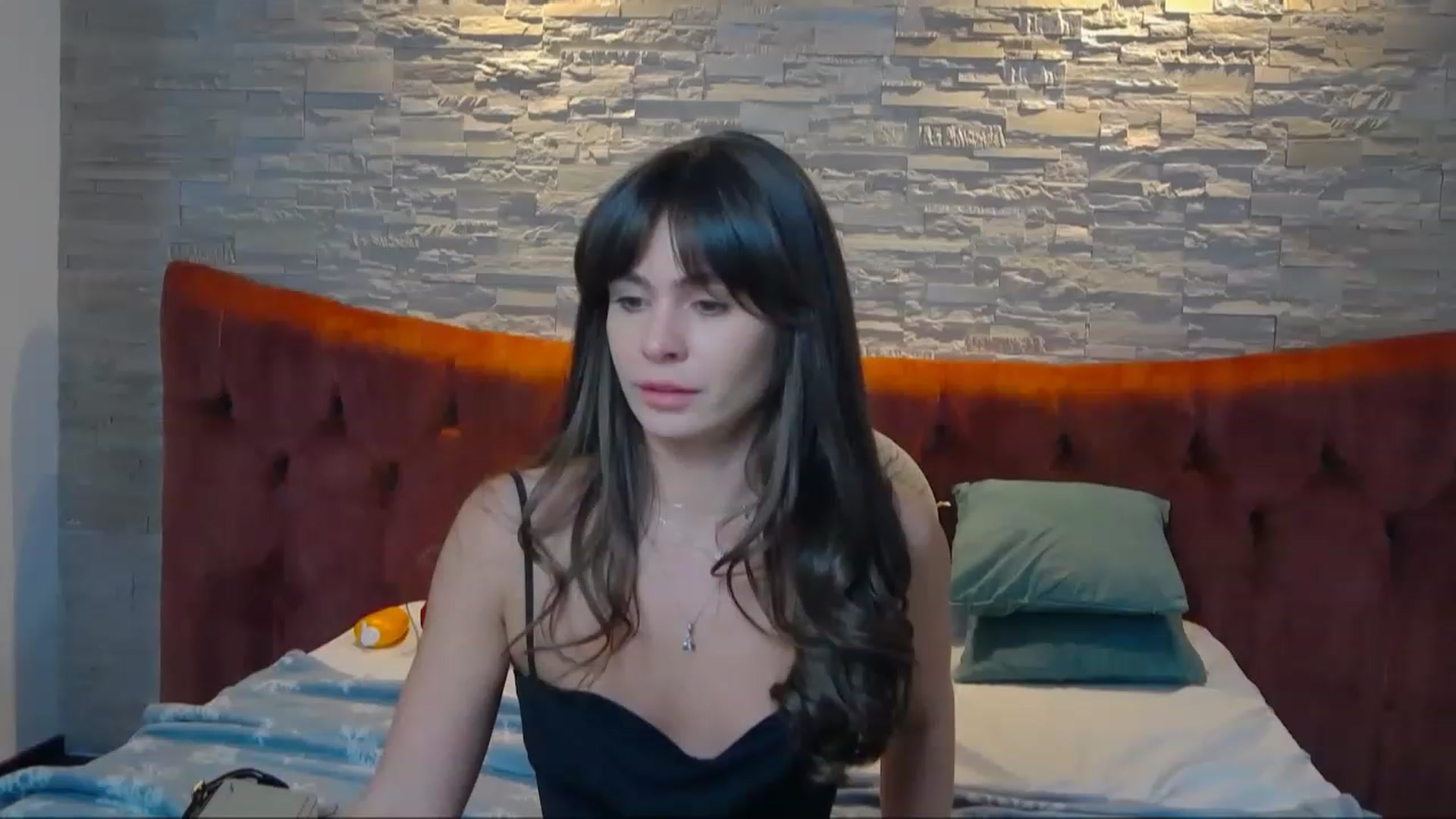 Gallery image thumbnail from SparklingN's myfreecams stream on, 12/30/2022, 20:40 image 5 of 20