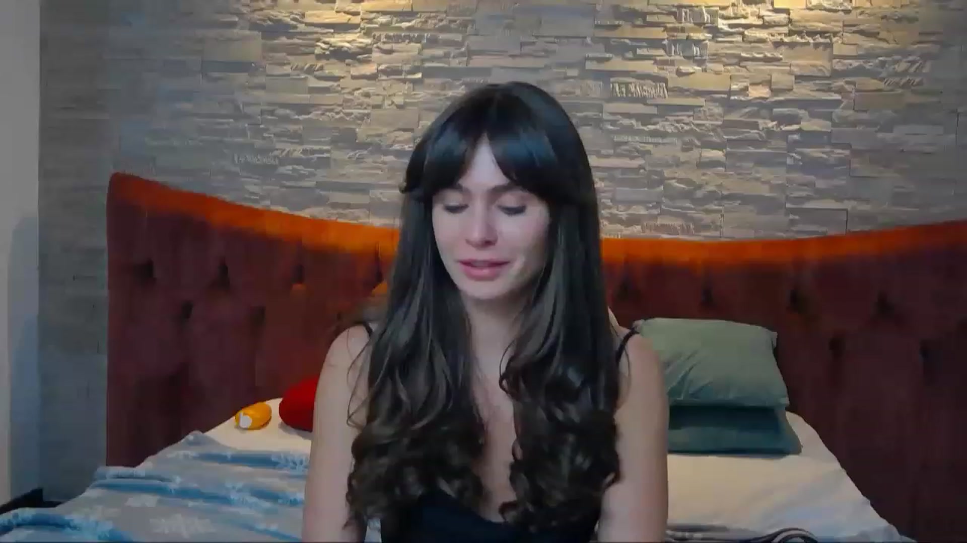 Gallery image thumbnail from SparklingN's myfreecams stream on, 12/30/2022, 20:40 image 15 of 20