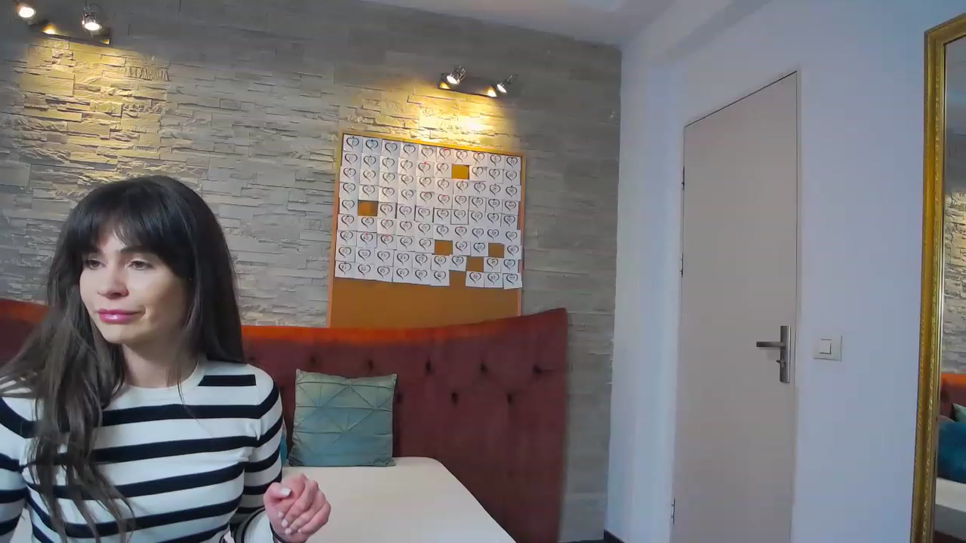 Gallery image thumbnail from SparklingN's myfreecams stream on, 03/01/2023, 13:27 image 8 of 20