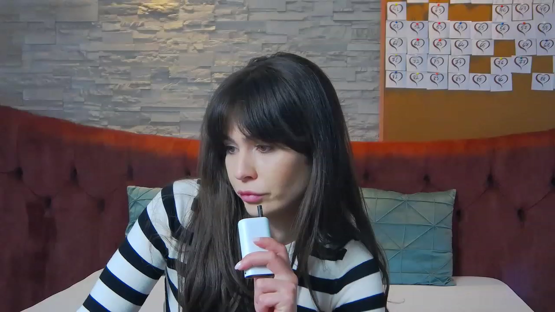 Gallery image thumbnail from SparklingN's myfreecams stream on, 03/01/2023, 14:01 image 16 of 20