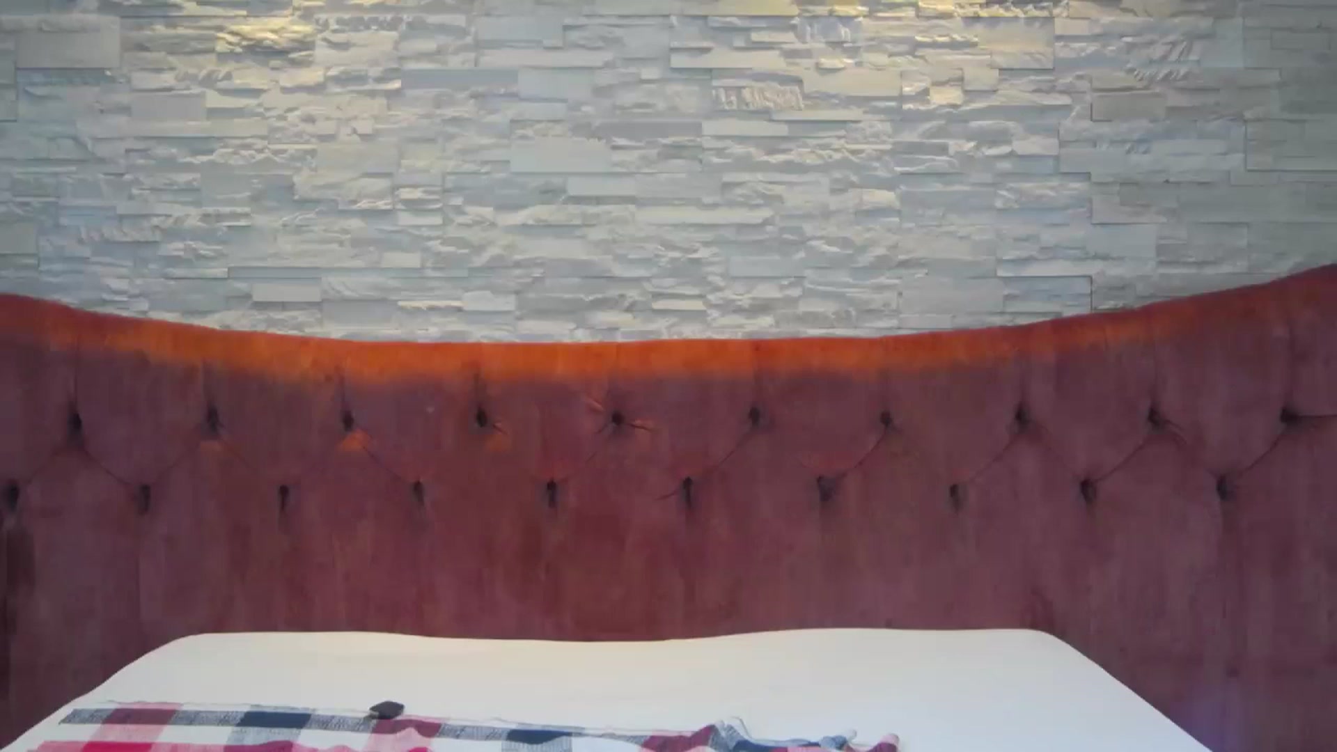 Gallery image thumbnail from SparklingN's myfreecams stream on, 03/09/2023, 18:00 image 11 of 20