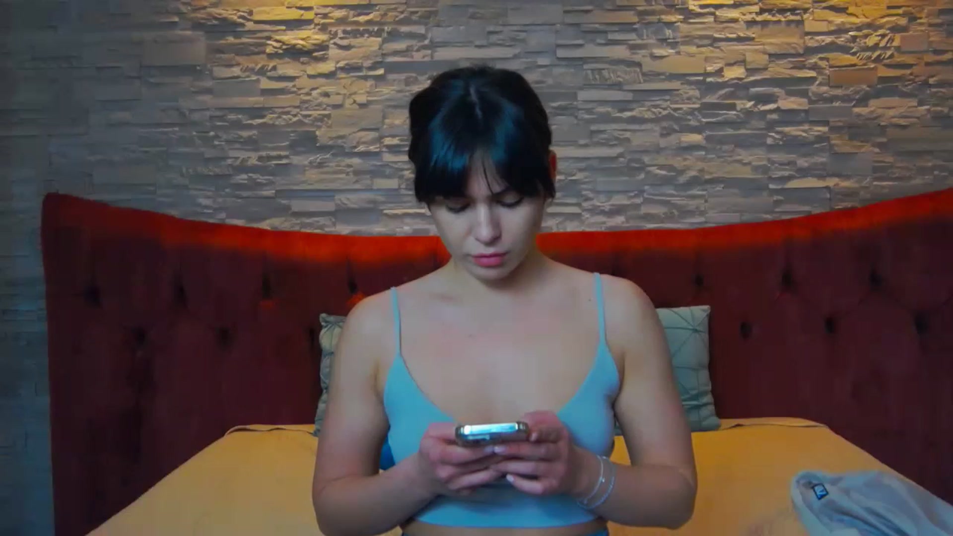 Gallery image thumbnail from SparklingN's myfreecams stream on, 03/30/2023, 17:17 image 9 of 20