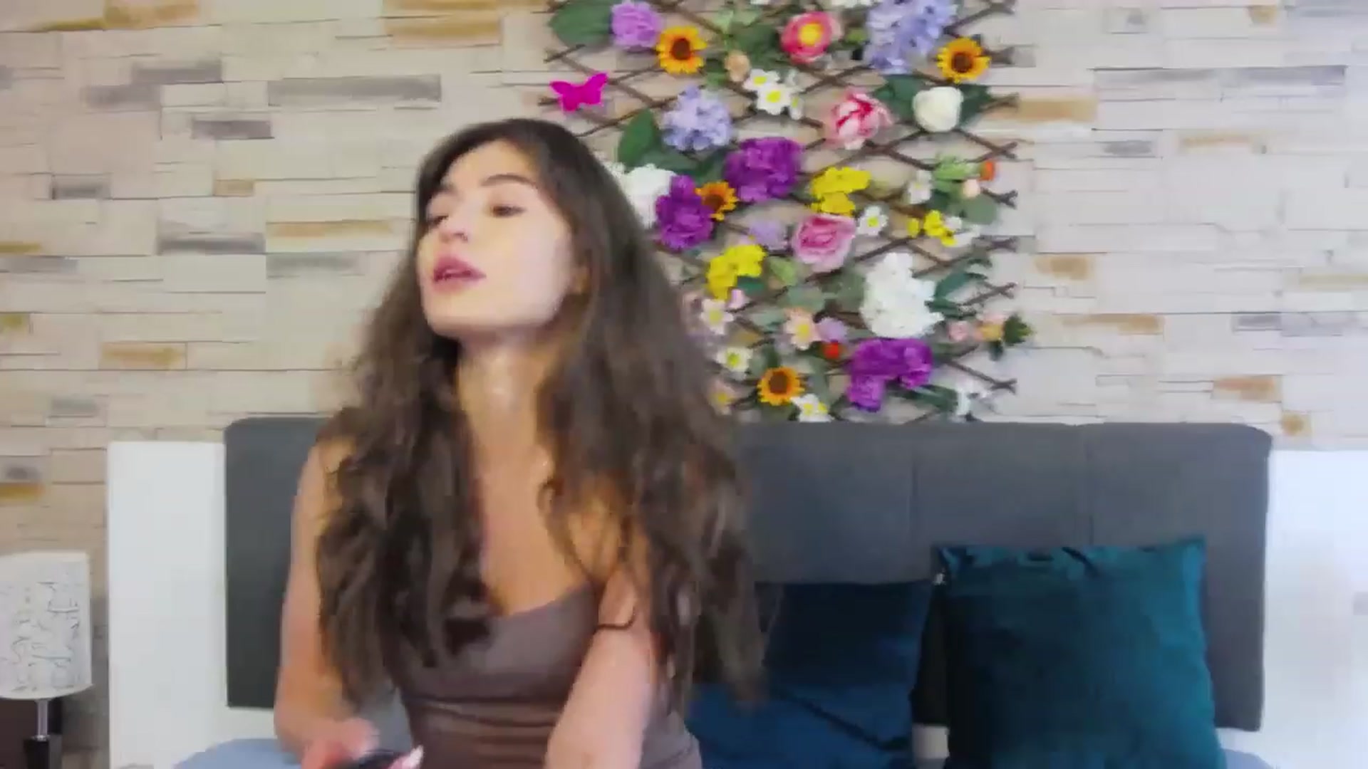 Gallery image thumbnail from SparklingN's myfreecams stream on, 05/02/2023, 13:38 image 9 of 20
