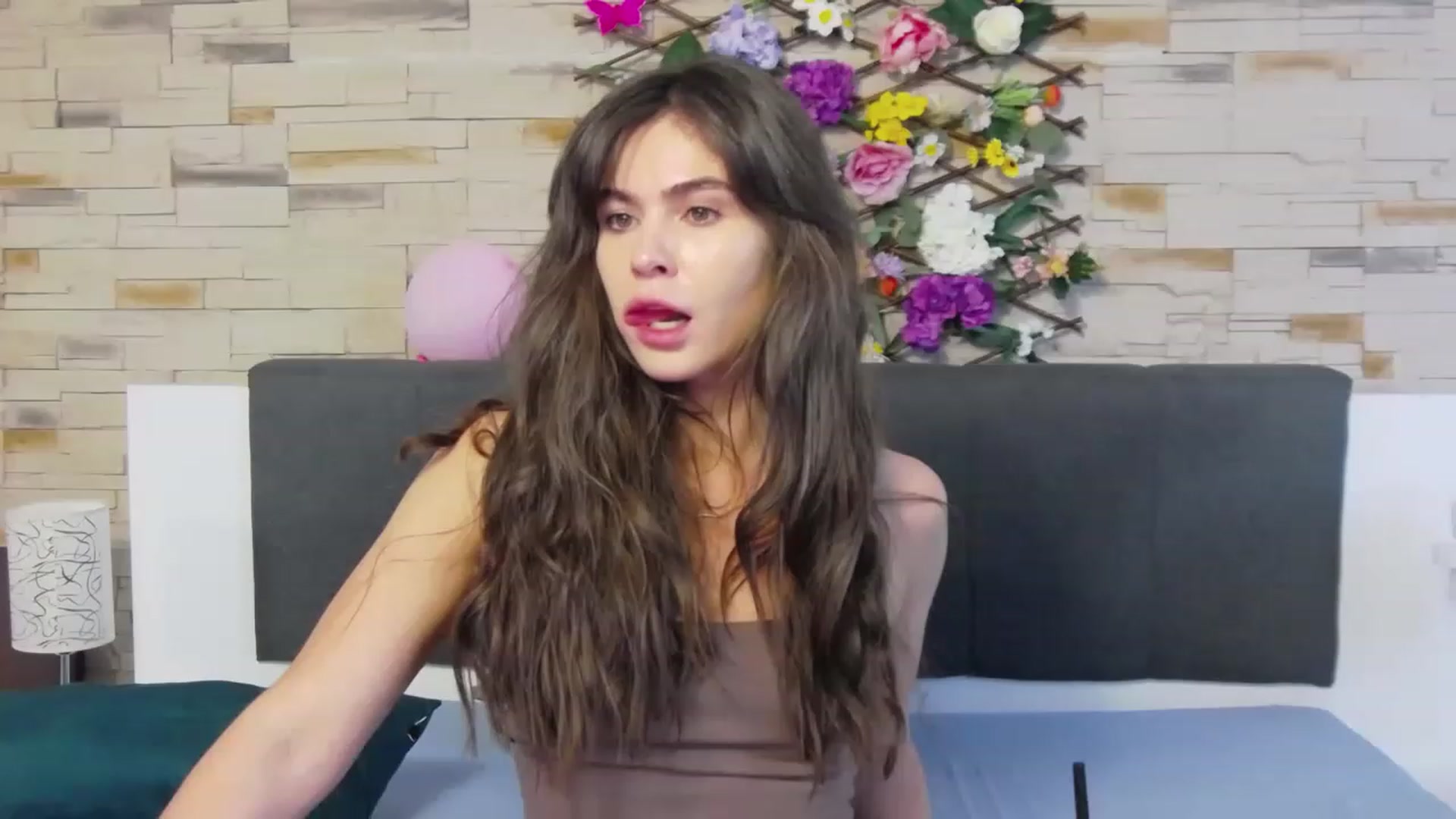 Gallery image thumbnail from SparklingN's myfreecams stream on, 05/02/2023, 16:46 image 4 of 20