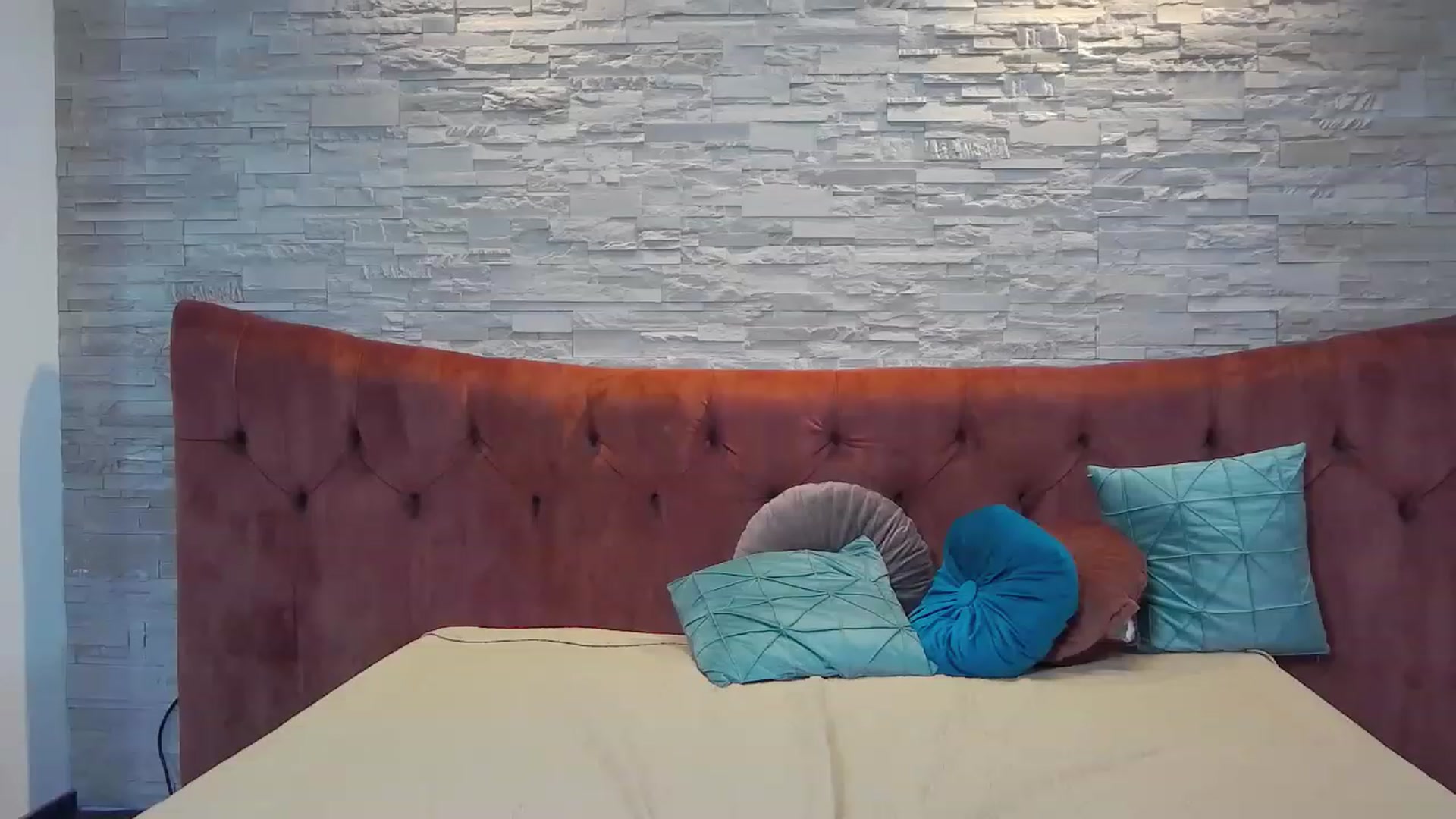 Gallery image thumbnail from SparklingN's myfreecams stream on, 06/14/2023, 16:20 image 16 of 20