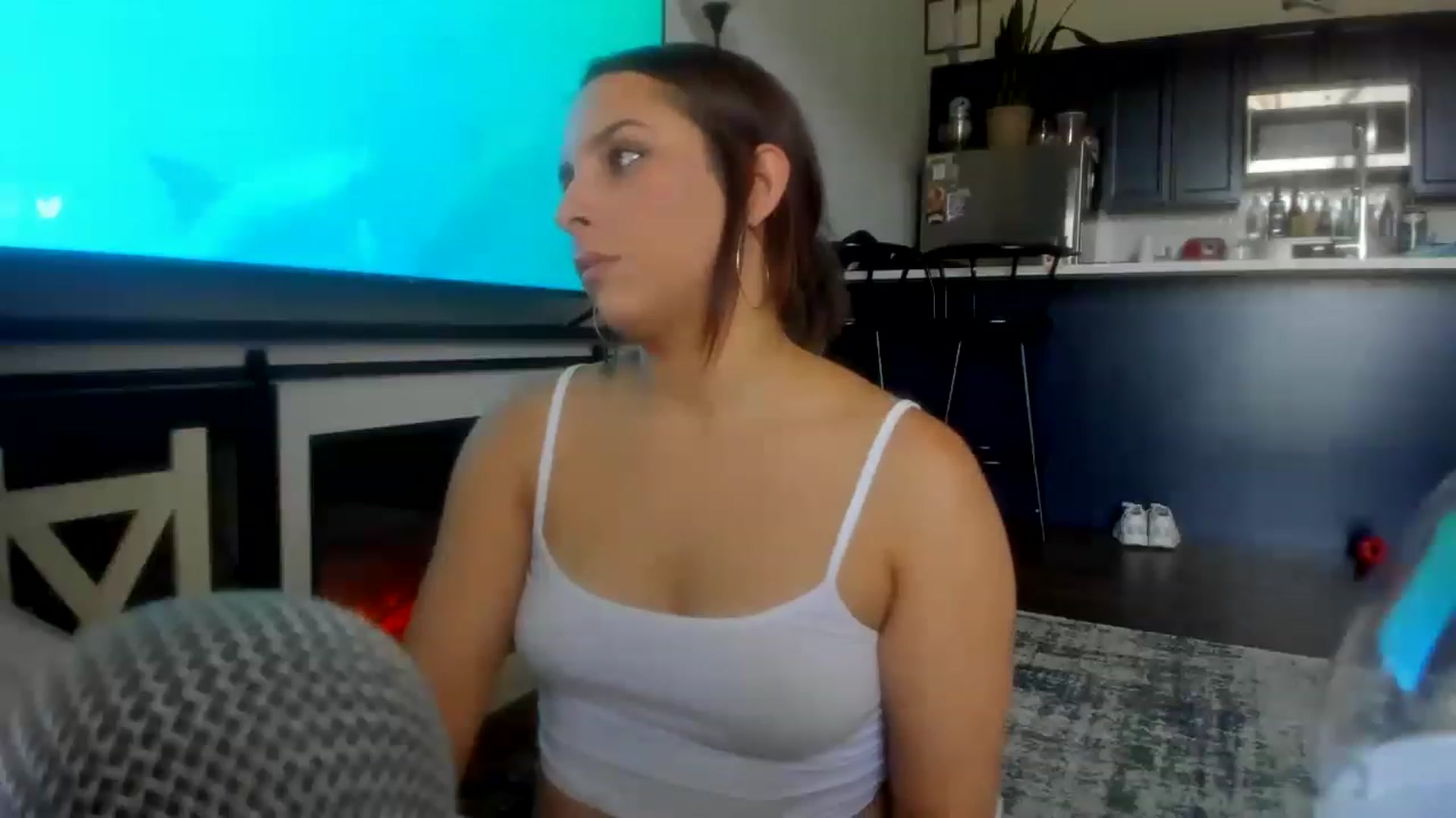 Gallery image thumbnail from SparklySays's myfreecams stream on, 05/25/2023, 16:50 image 14 of 20