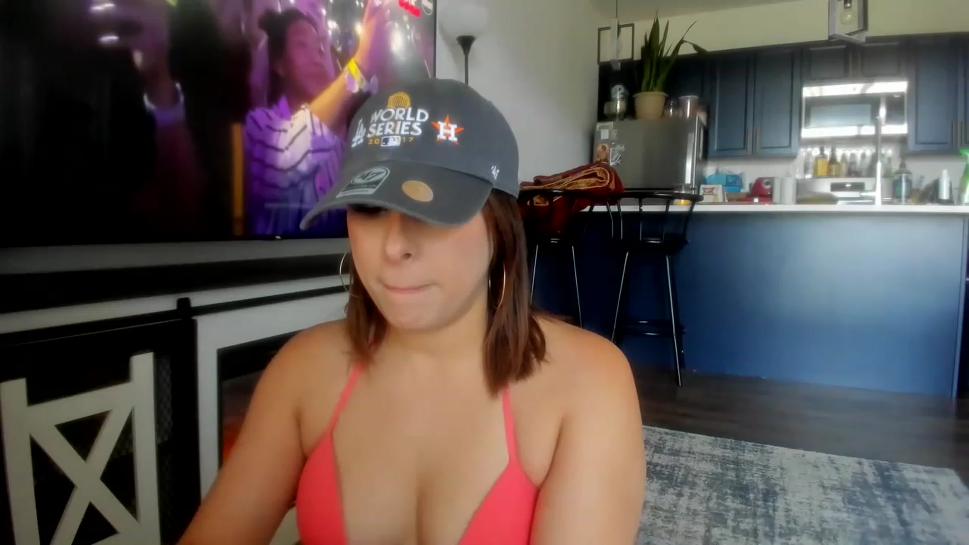 Gallery image thumbnail from SparklySays's myfreecams stream on, 05/31/2023, 18:14 image 5 of 20