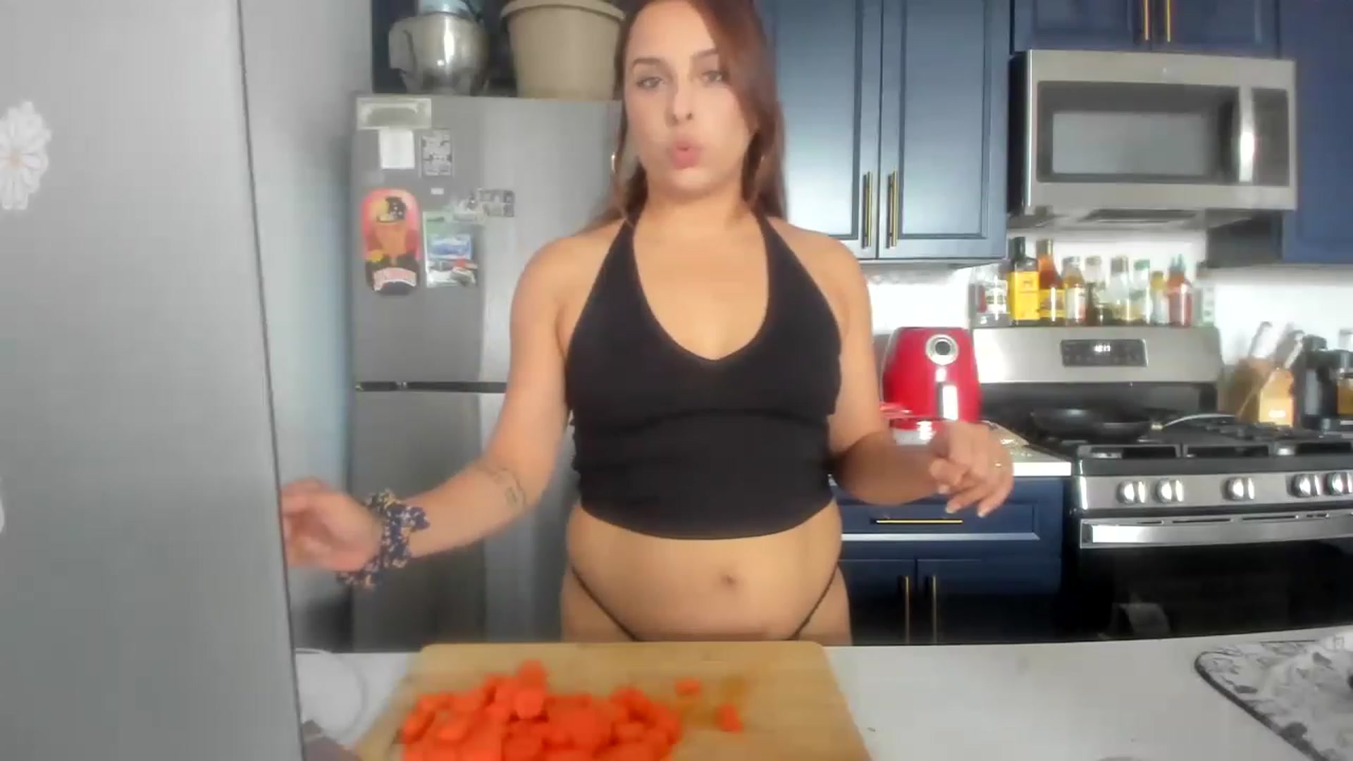 Gallery image thumbnail from SparklySays's myfreecams stream on, 06/12/2023, 16:54 image 8 of 20