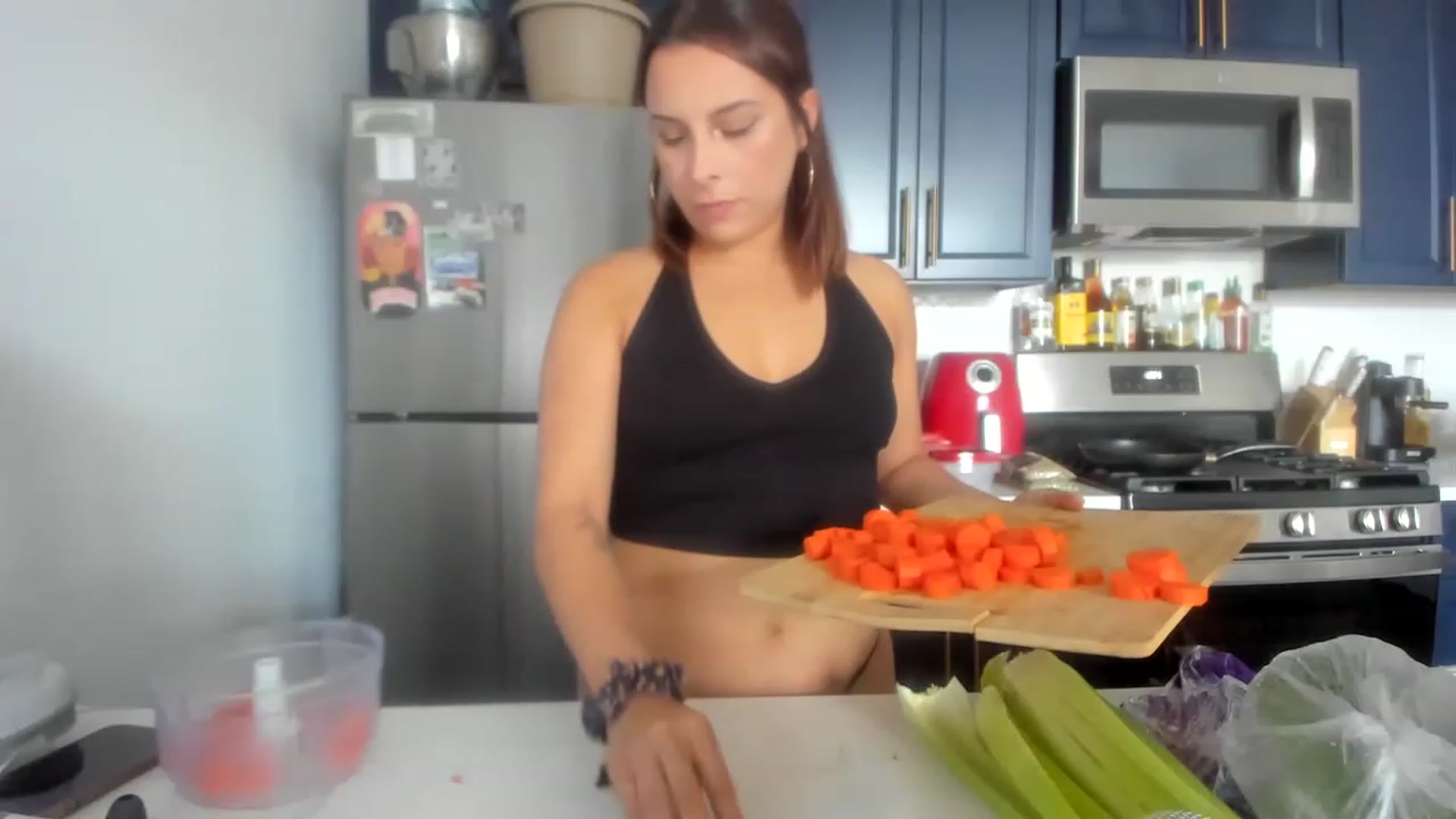 Gallery image thumbnail from SparklySays's myfreecams stream on, 06/12/2023, 16:54 image 11 of 20