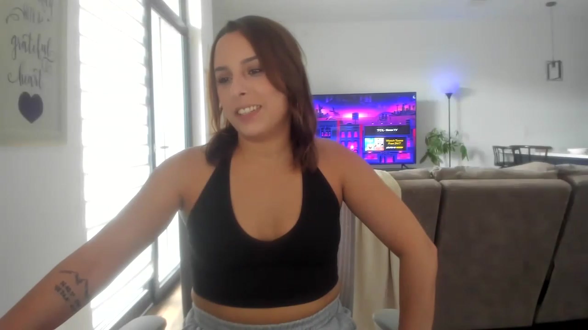 Gallery image thumbnail from SparklySays's myfreecams stream on, 06/14/2023, 15:22 image 17 of 20