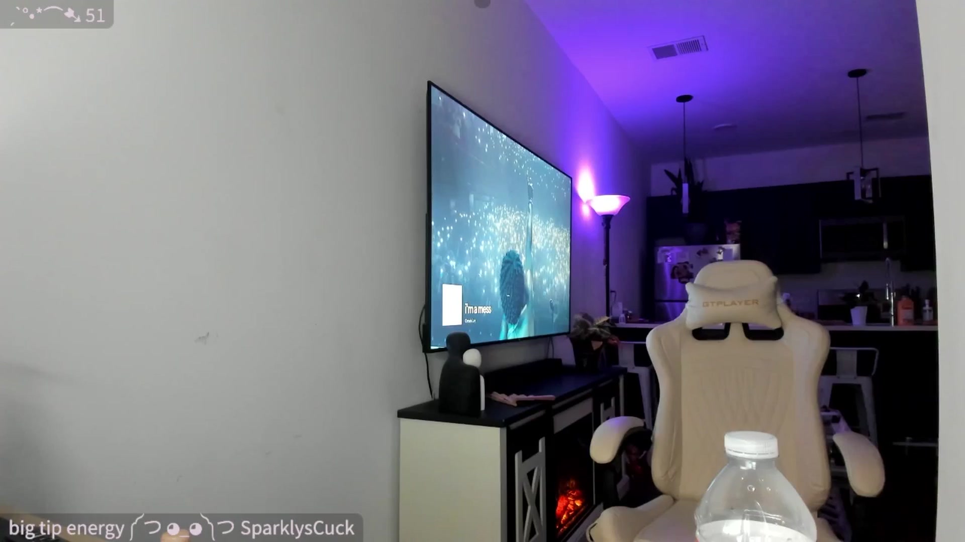 Gallery image thumbnail from SparklySays's myfreecams stream on, 04/02/2025, 07:40 image 3 of 20