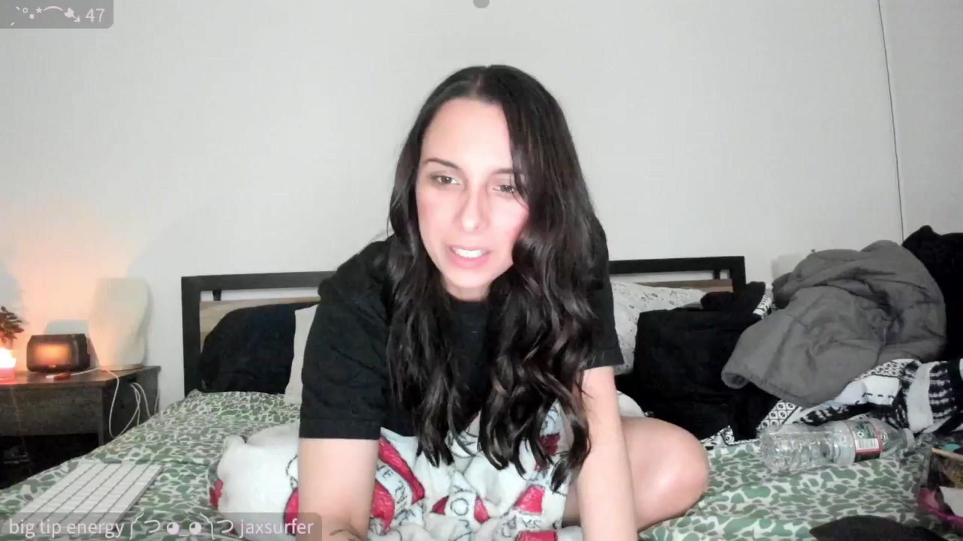 Gallery image thumbnail from SparklySays's myfreecams stream on, 04/02/2025, 09:37 image 11 of 20