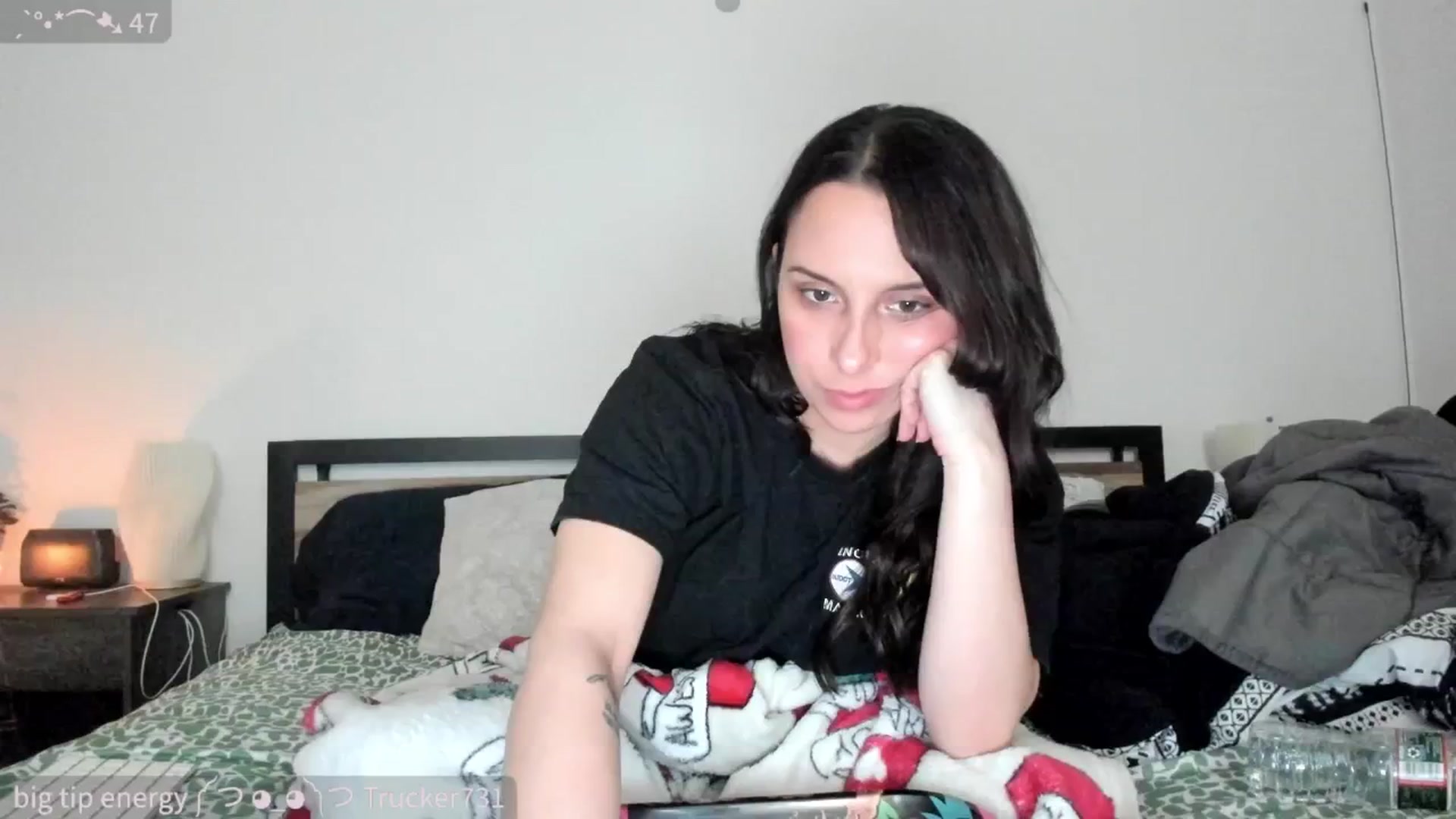 Gallery image thumbnail from SparklySays's myfreecams stream on, 04/02/2025, 09:37 image 2 of 20