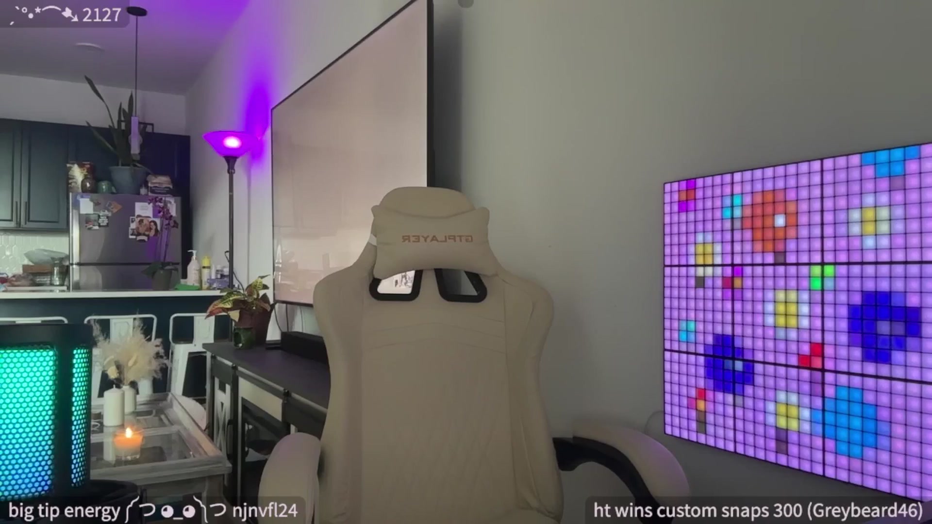 Gallery image thumbnail from SparklySays's myfreecams stream on, 05/15/2025, 18:05 image 12 of 20