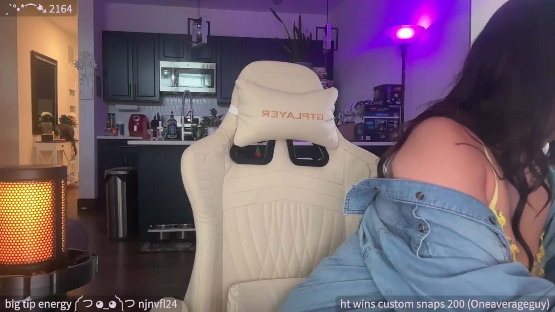 Gallery image thumbnail from SparklySays's myfreecams stream on, 05/20/2025, 17:48 image 20 of 20